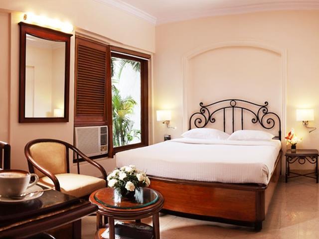 Hotel Bloom - Juhu Mumbai
