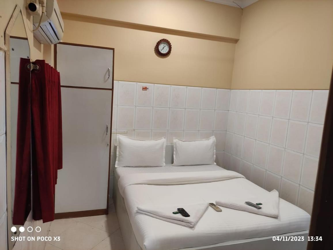 Amber Hotel 3*