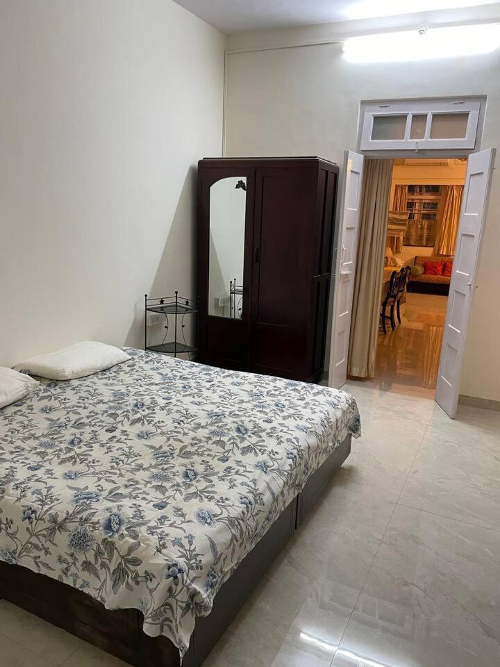 Ground Floor 20 Chimbai Road Bandra West - Apartment Mumbai