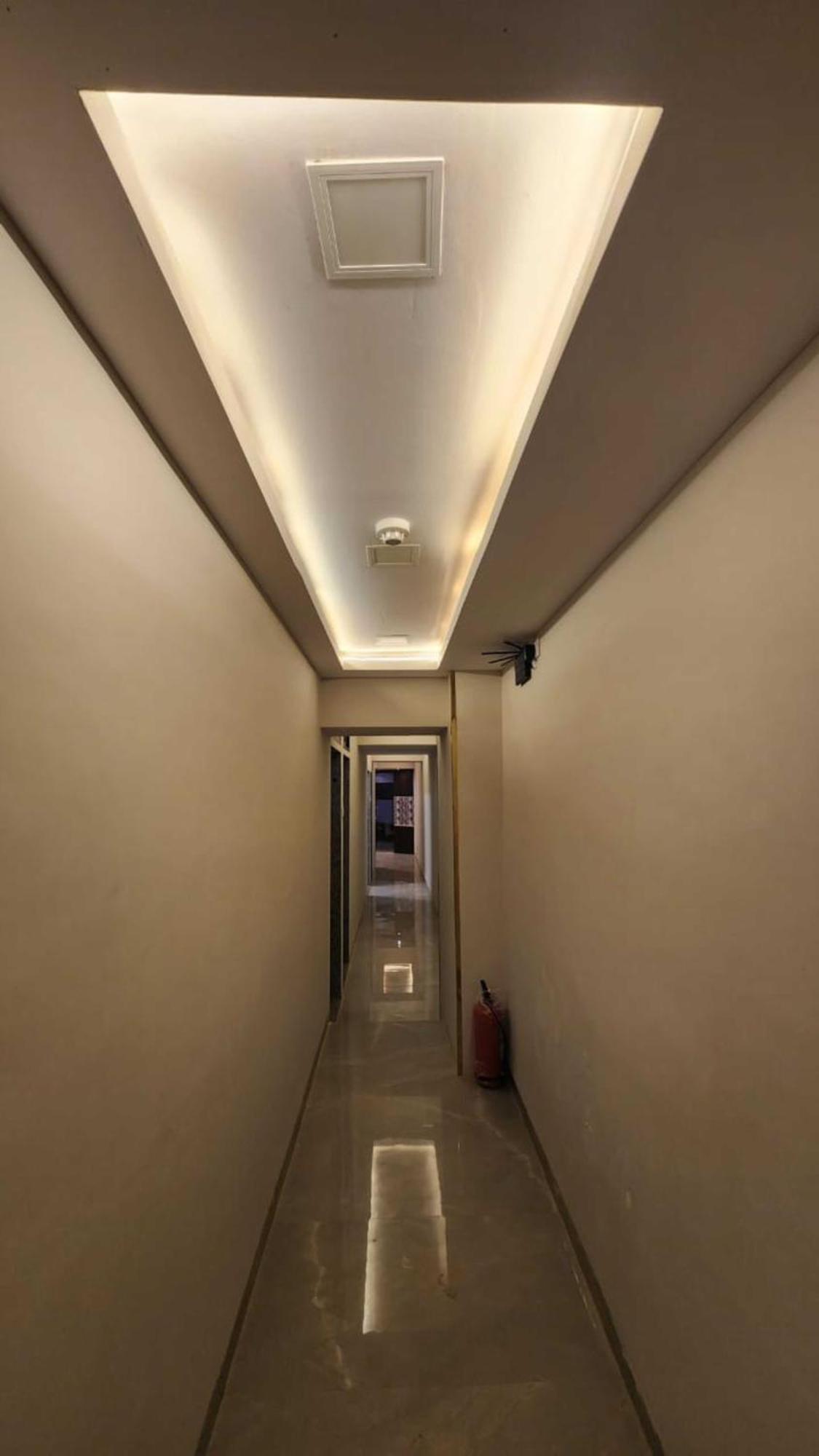 Vaithi Residency - Andheri West Hotel