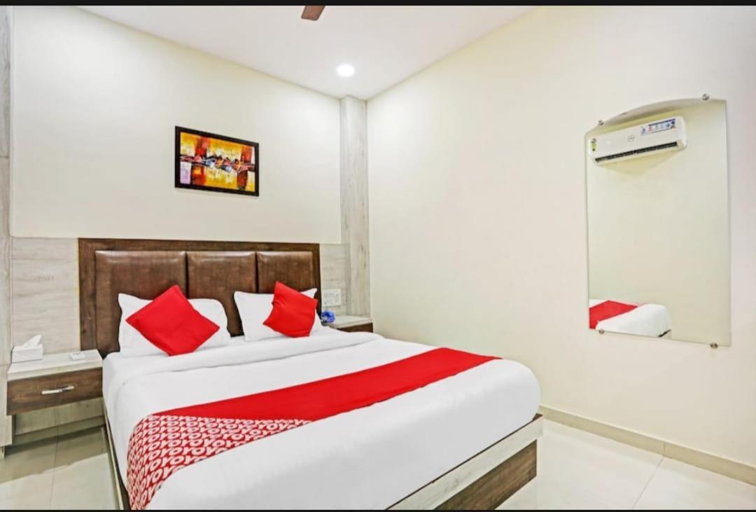 Tavakkal - Near Airport & Us Consulate Bkc 2*