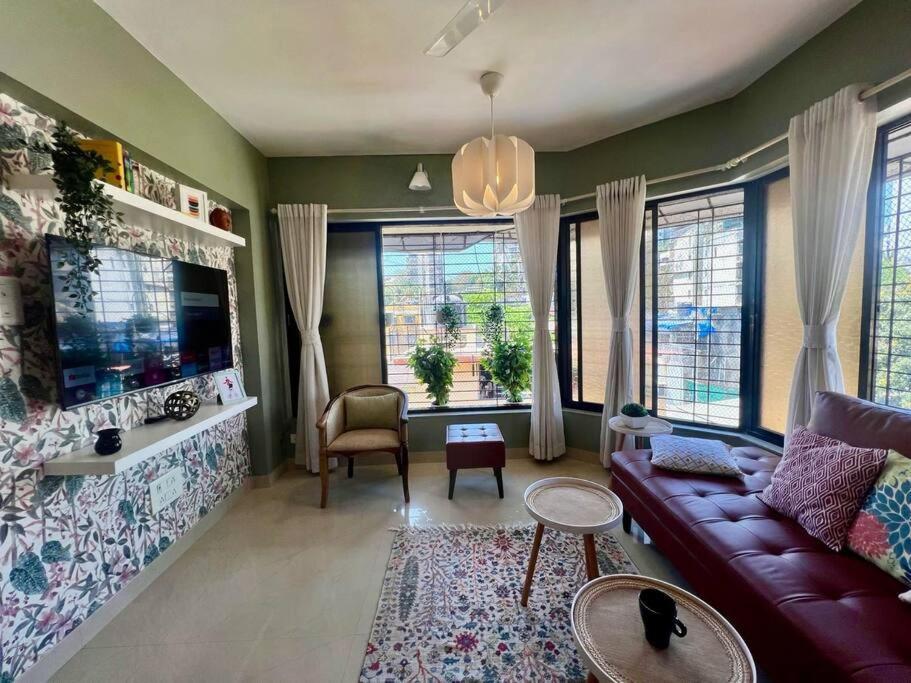 Simon Lydia 5 - A Sunlit Charm In Bandra, Pali Village By Connekt Homes *