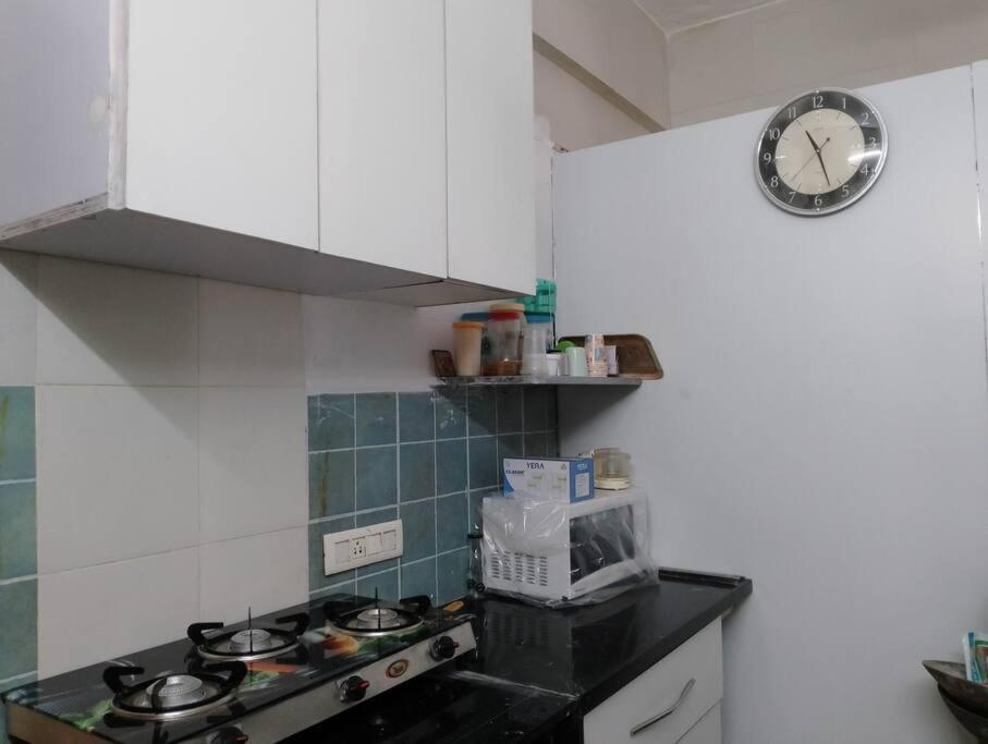 Luxurious 3 Bedroom Hall In Bandra West Apartment Mumbai