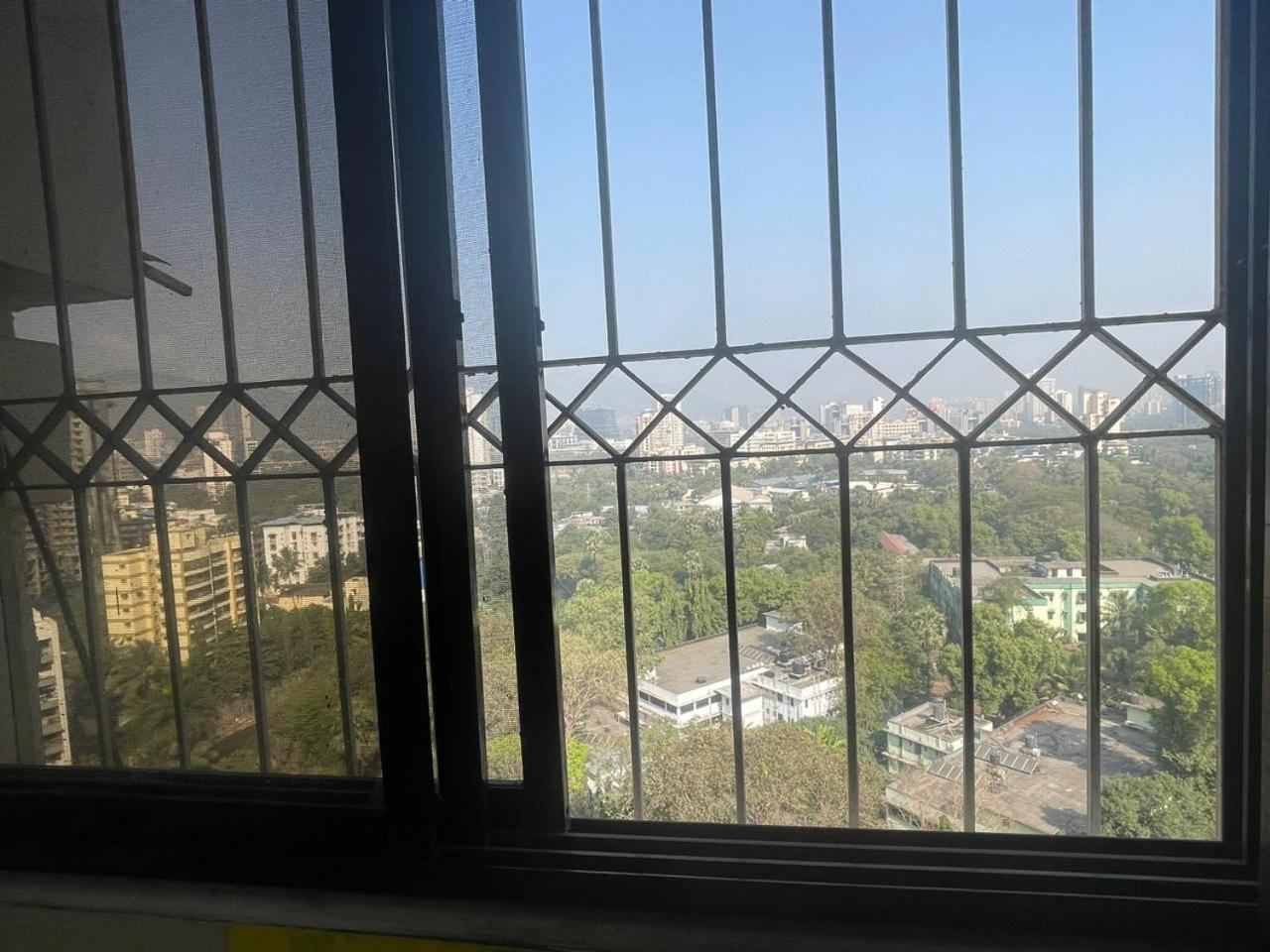 Cozy Private Near Mulund Railway Station Homestay *