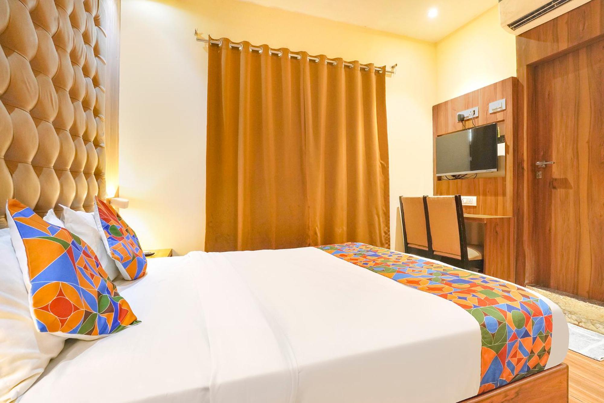 Fabhotel Cozy - Nr International Airport Hotel