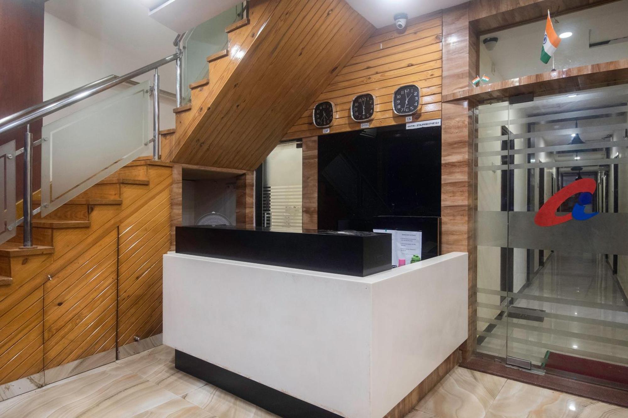 Capital O 6202 Ashir Hotel