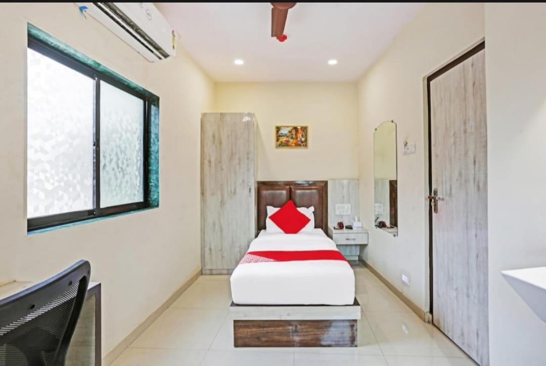 Hotel Tavakkal - Near Airport & Us Consulate Bkc