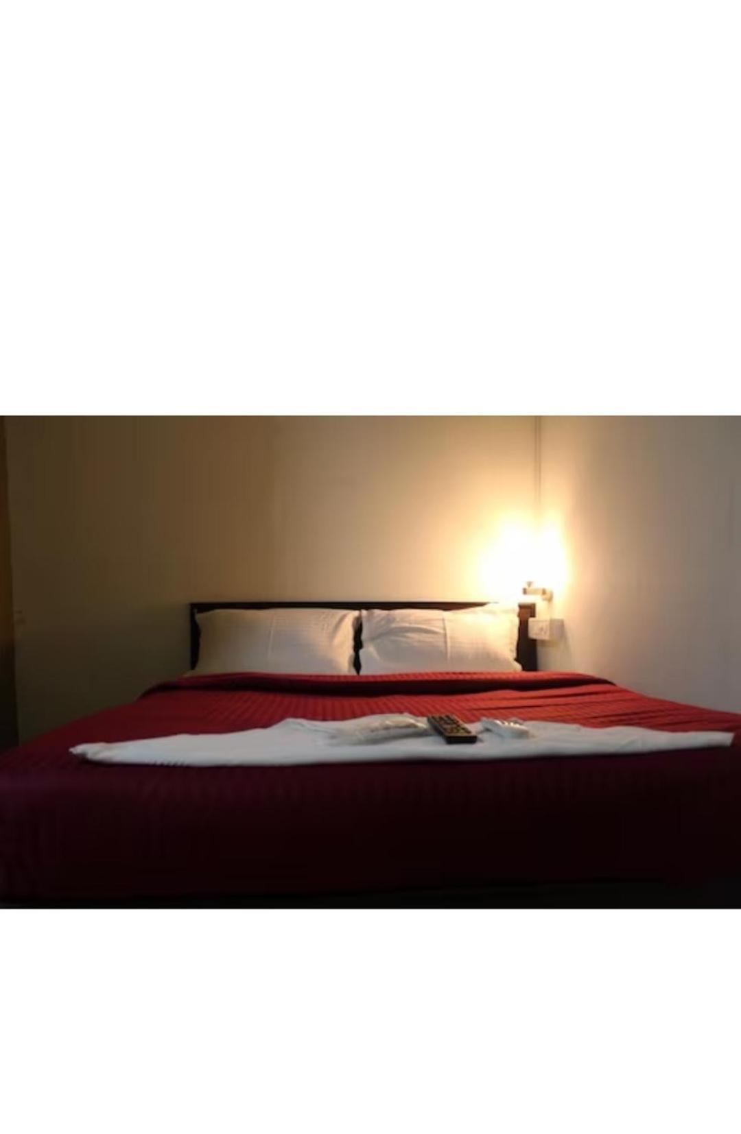 Hotel Saffron Inn 3*