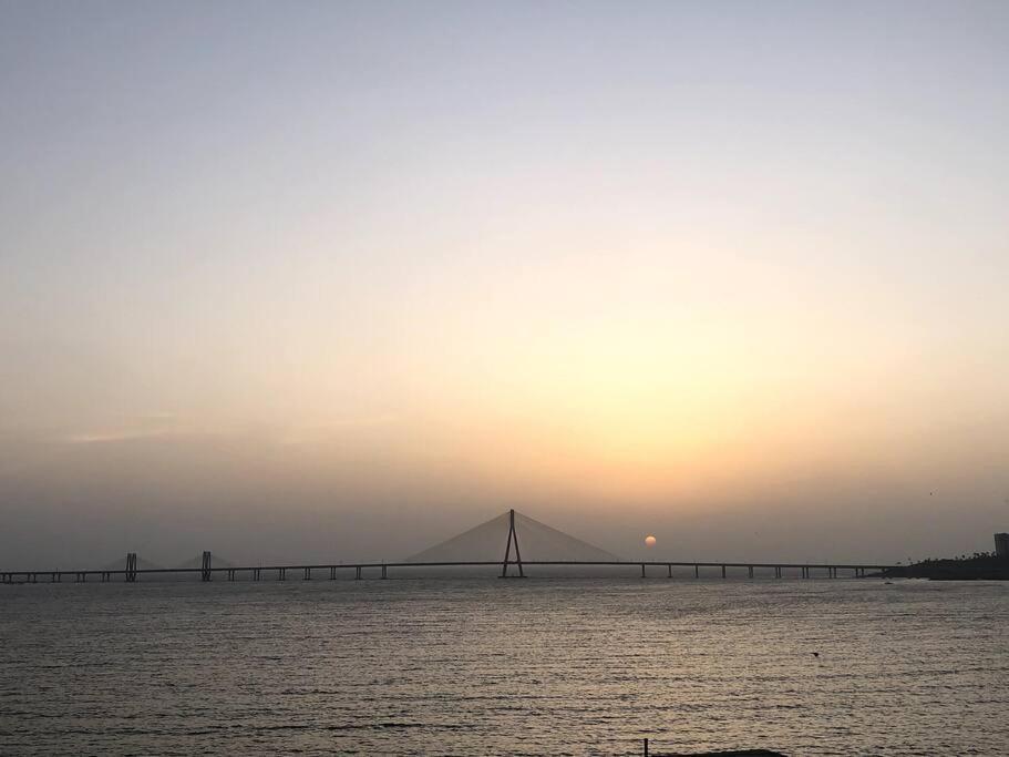 Sealink View Next To Hinduja Hospital *