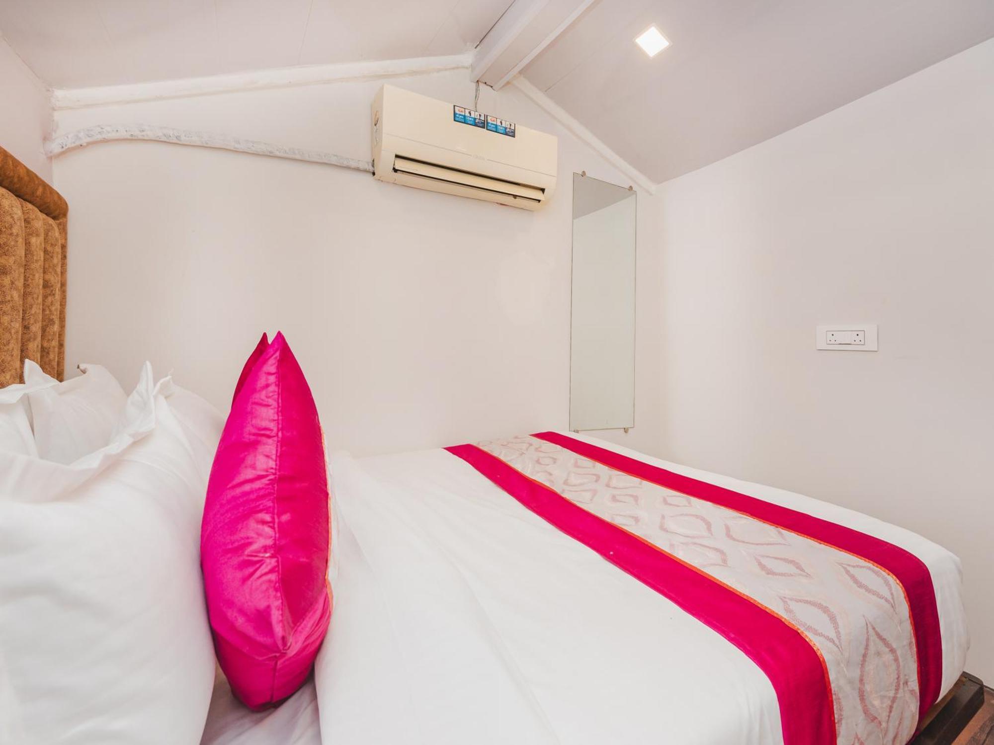 Afra Dormitory For Female & Male 5 Min From Airport 3* Mumbai