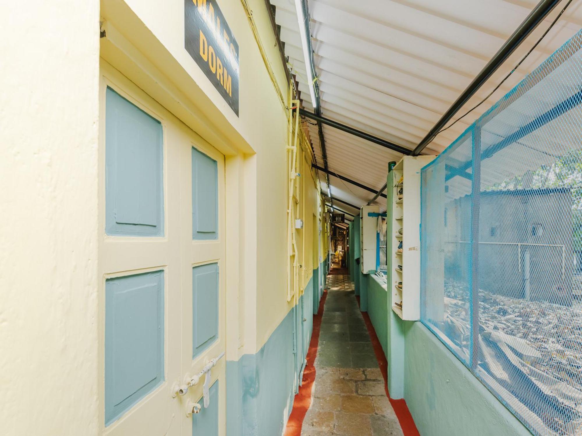 Afra Dormitory For Female & Male 5 Min From Airport
