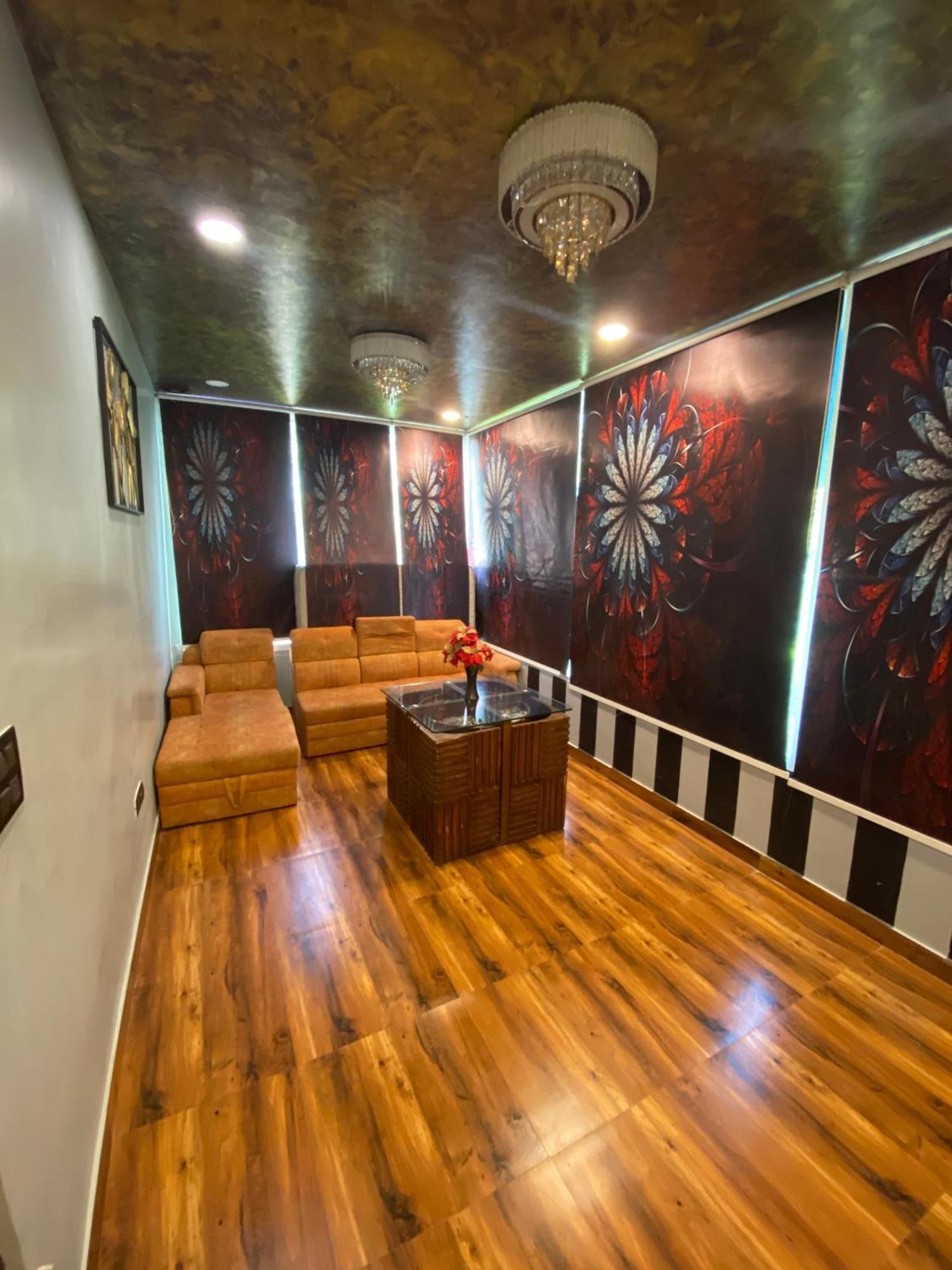 97 Inn- Andheri Versova 3*