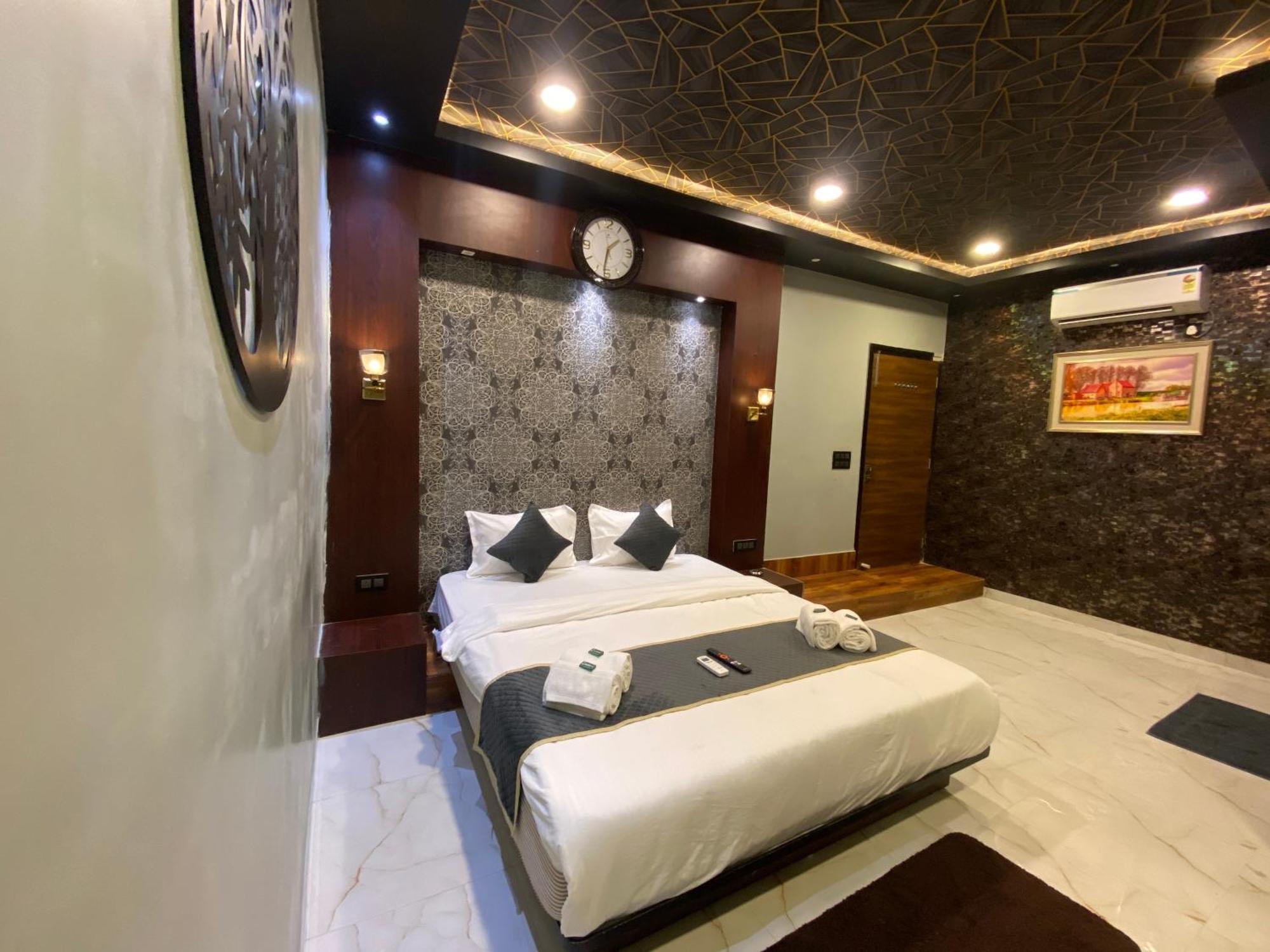 97 Inn- Andheri Versova Mumbai