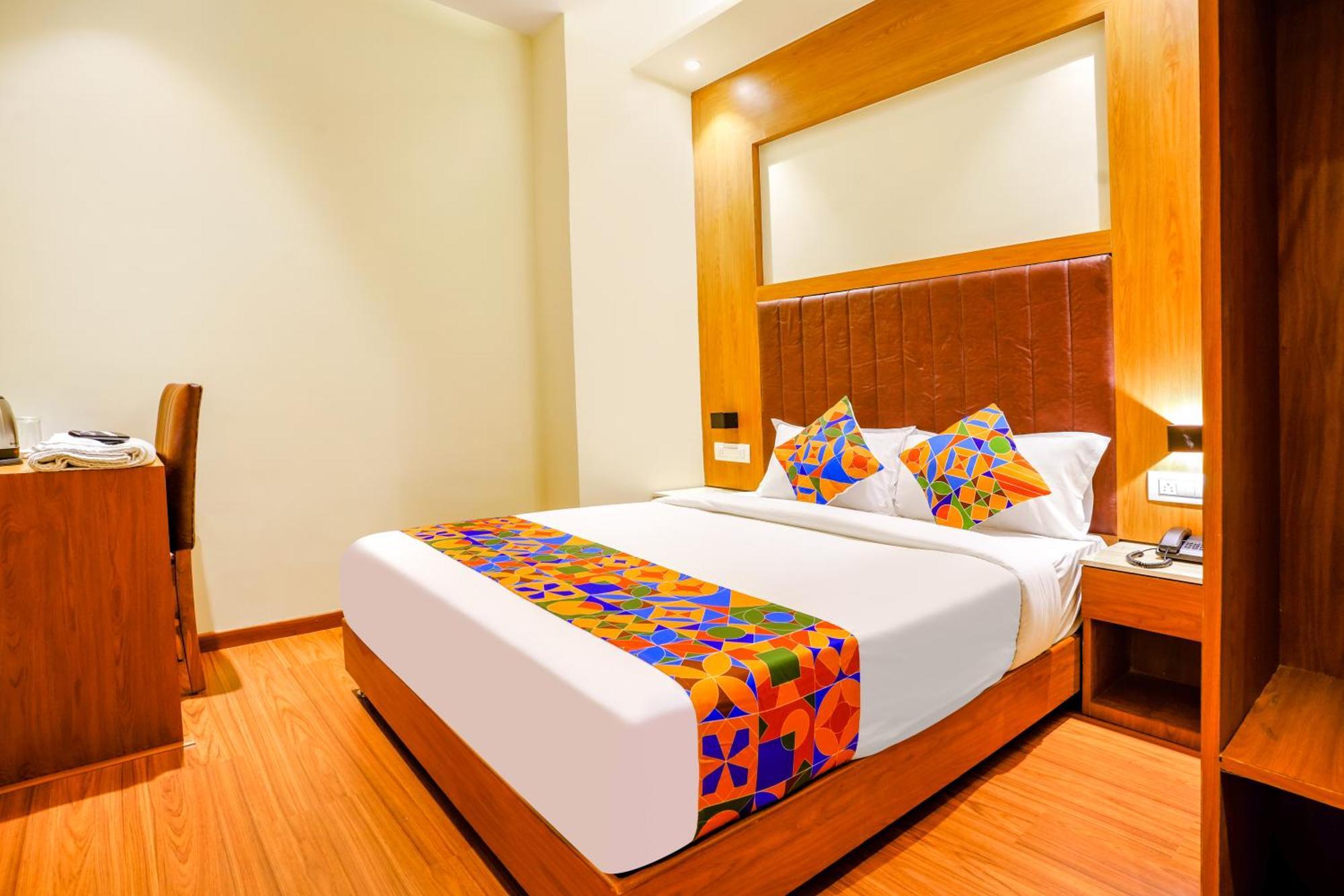 Hotel The Azure