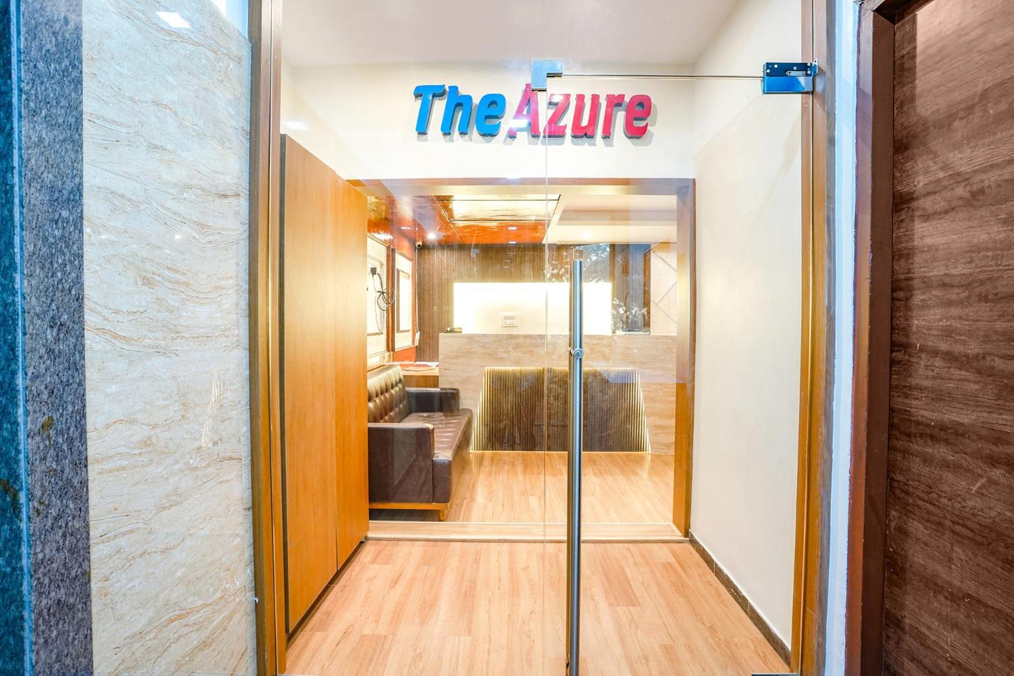Hotel The Azure