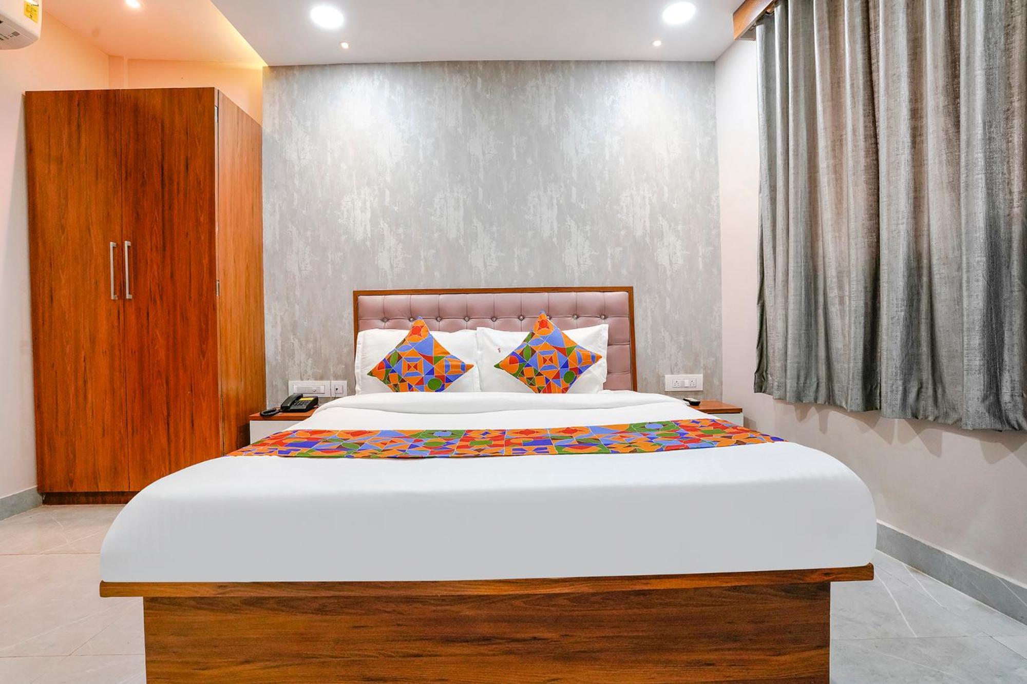 Fabexpress Affari Hotel 3*