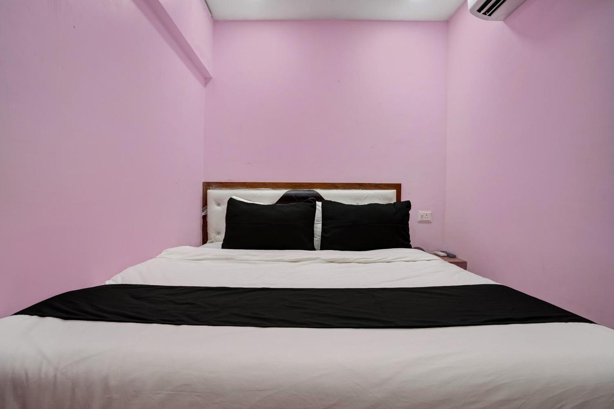 Oyo 8212 Flagship King Residency Mumbai