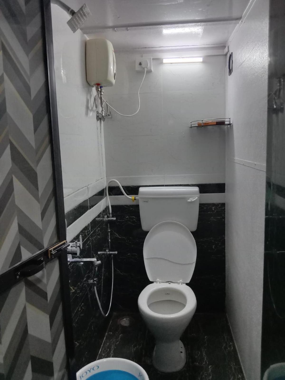 Kailasha - Cum Pg Hostel *