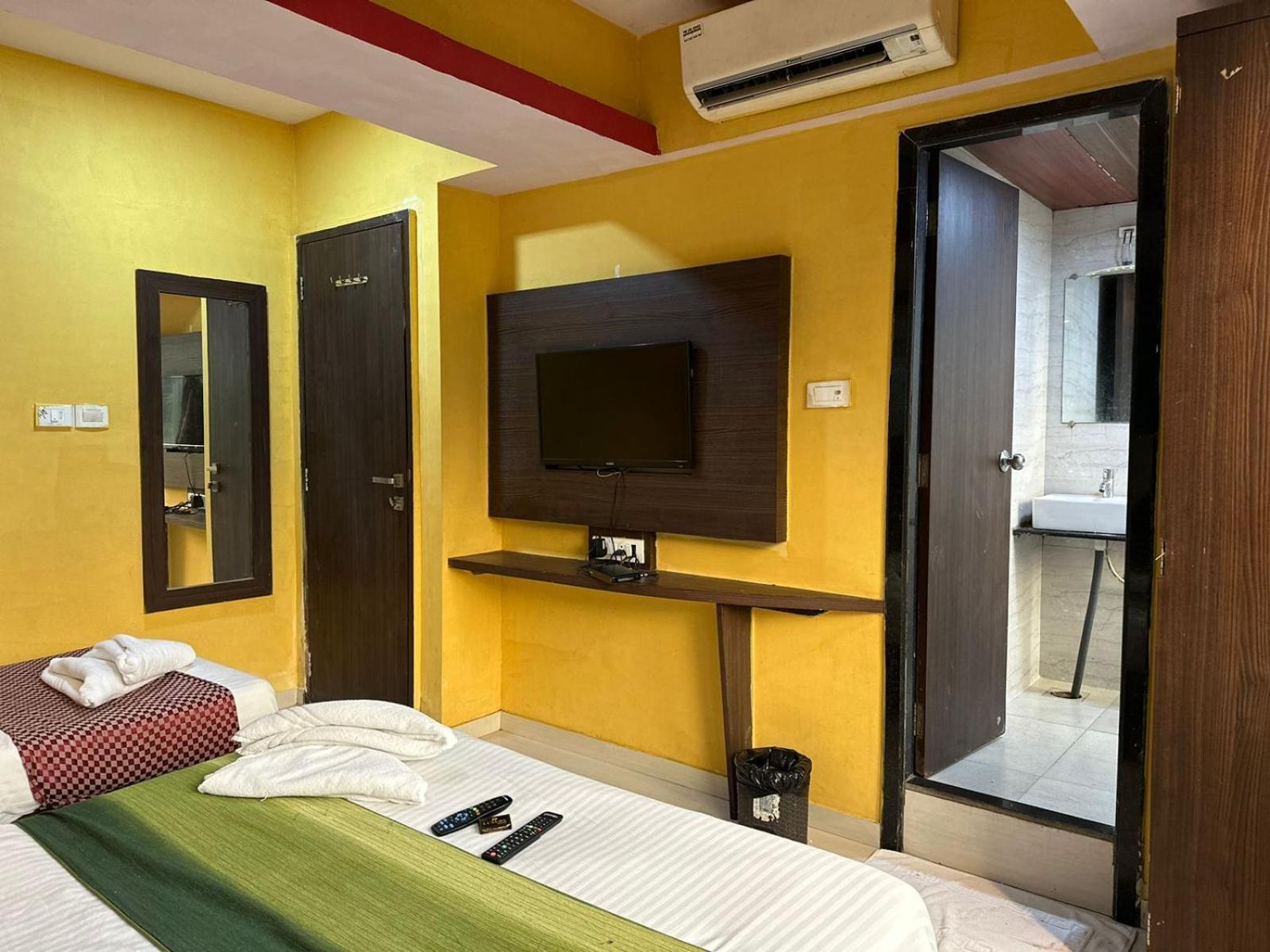 Artusinn Midc Andheri East Hotel