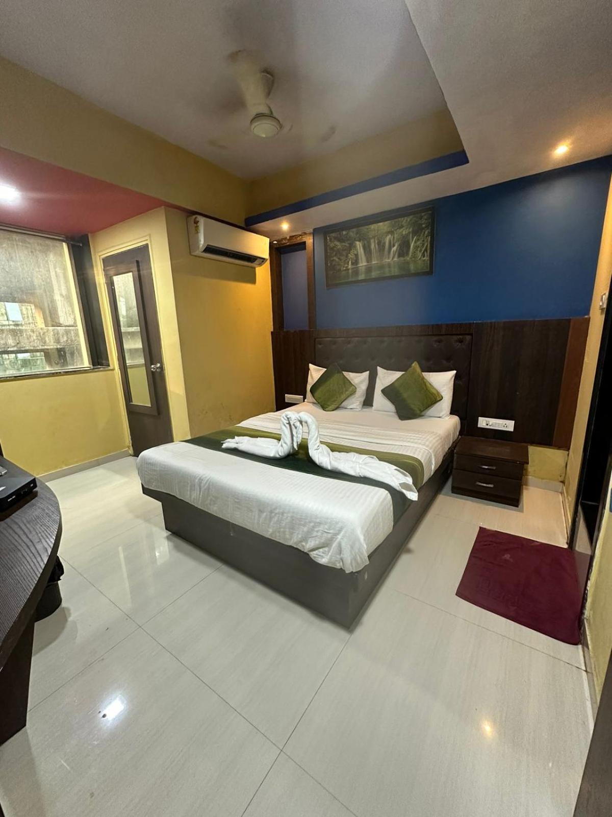 Artusinn Midc Andheri East Hotel
