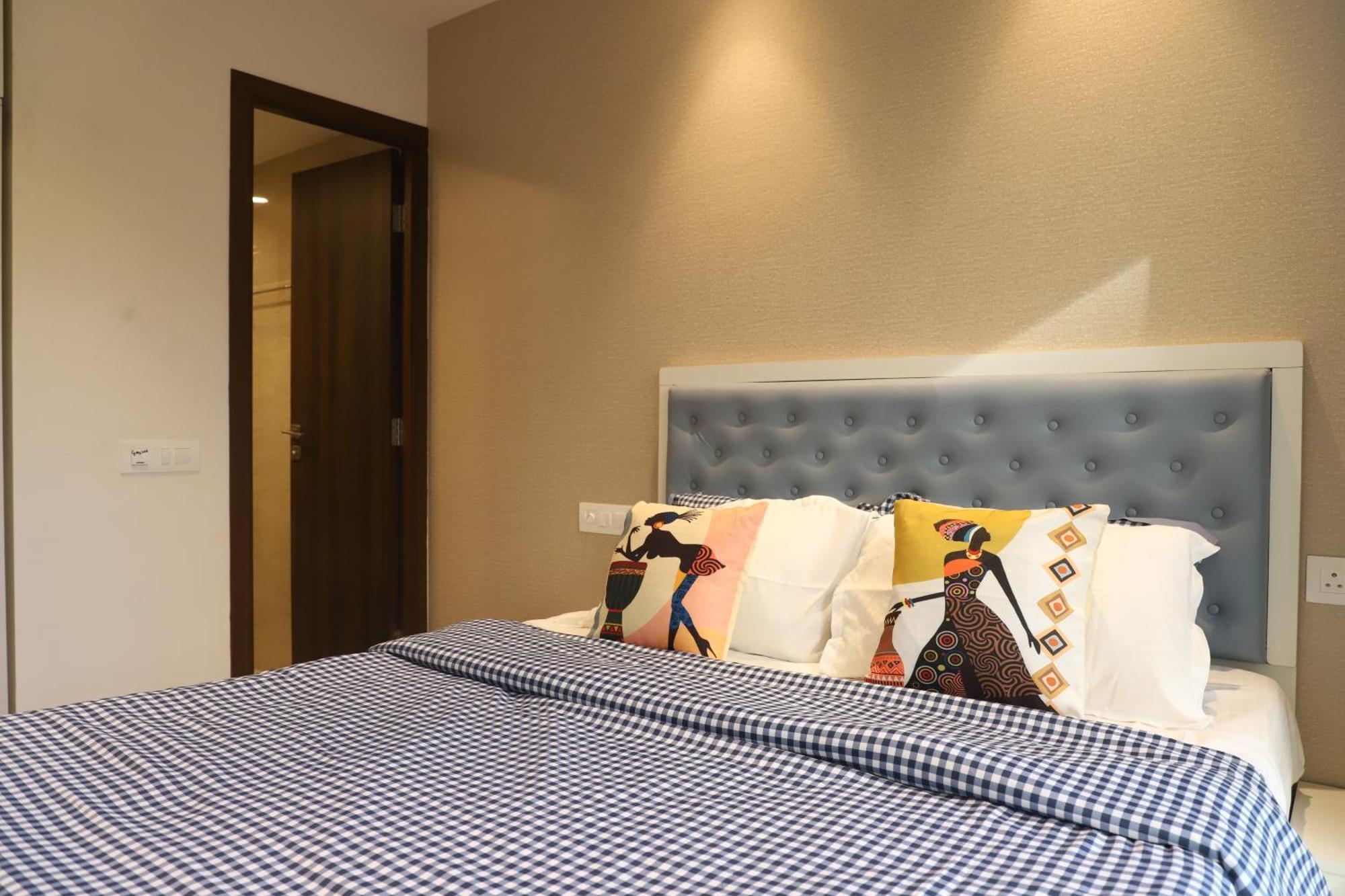 Zenia Luxury Suites And Serviced *