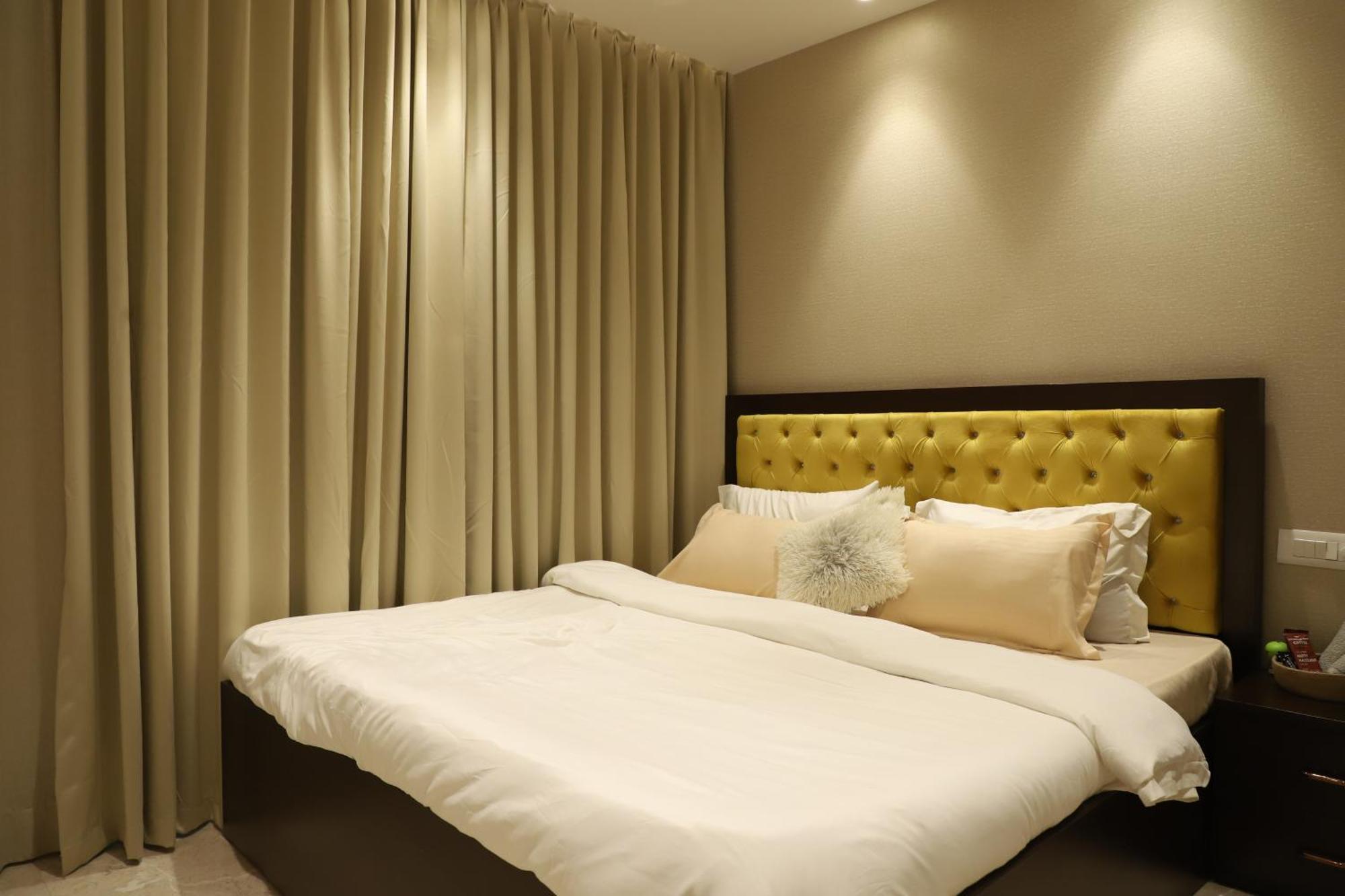 Aparthotel Zenia Luxury Suites And Serviced