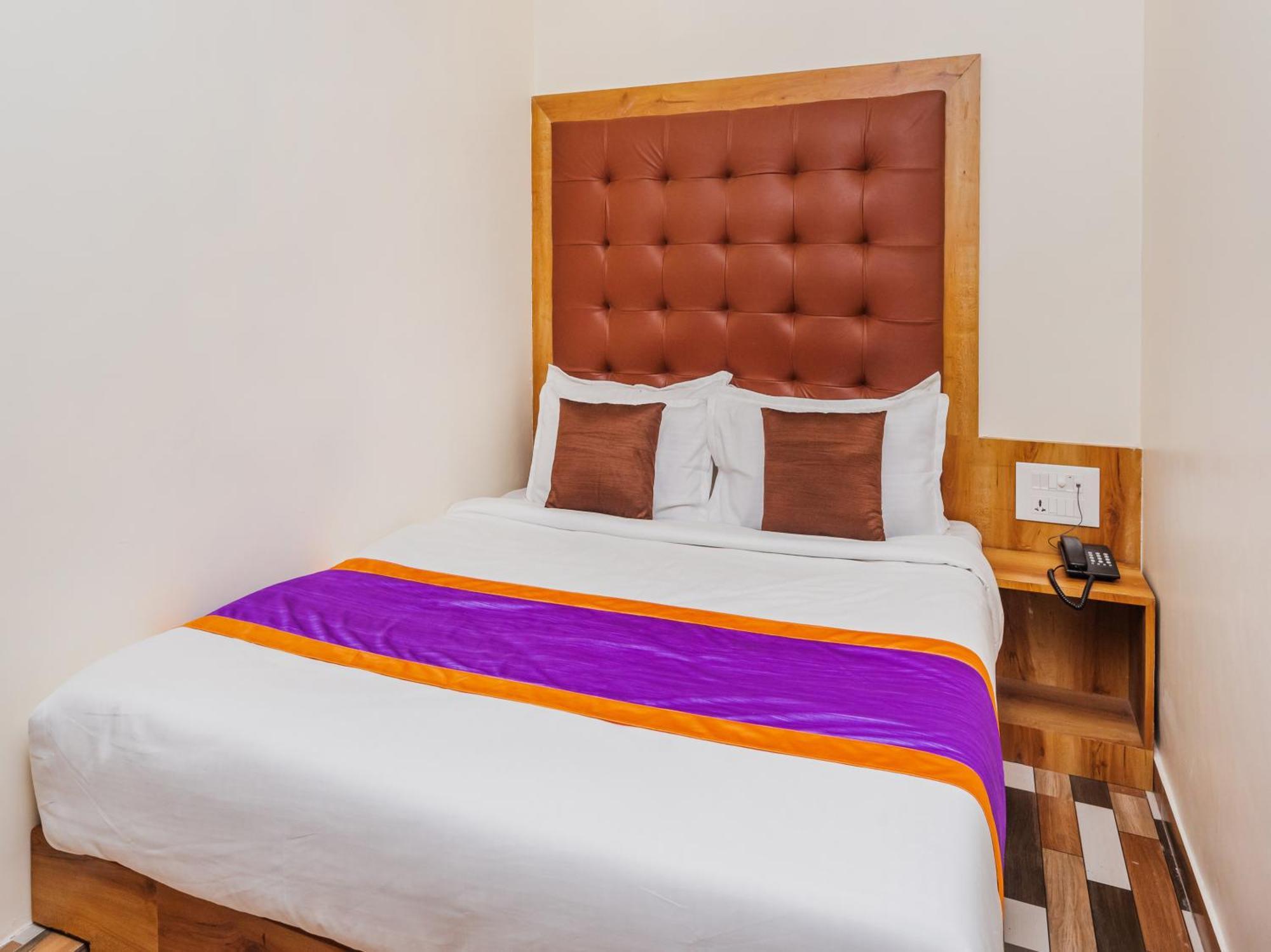 Hotel Era Mumbai