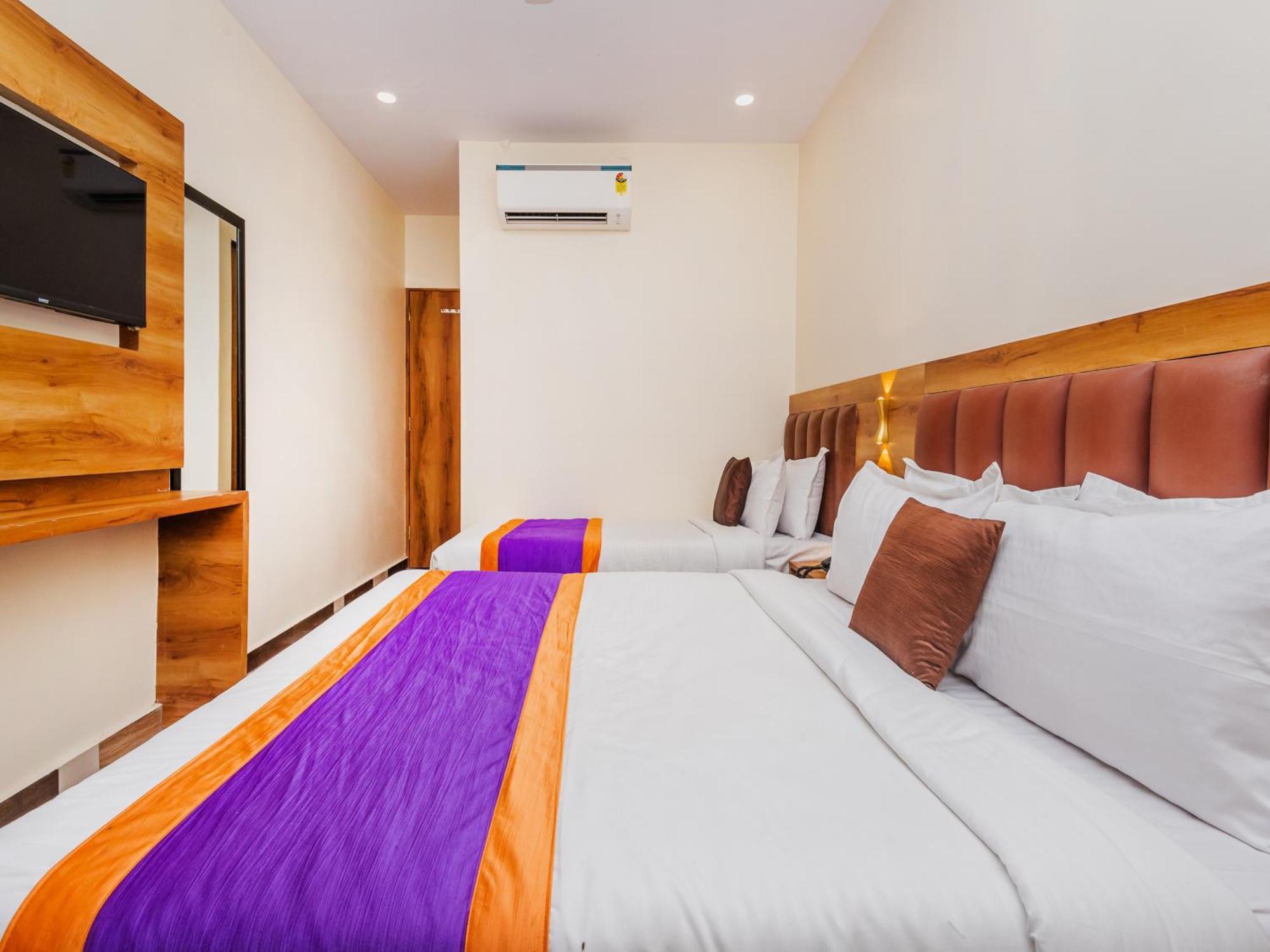 Hotel Era Mumbai