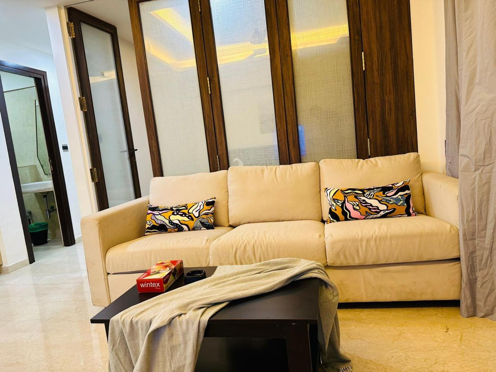 Apartment 1.5br Service In Bkc By Florastays