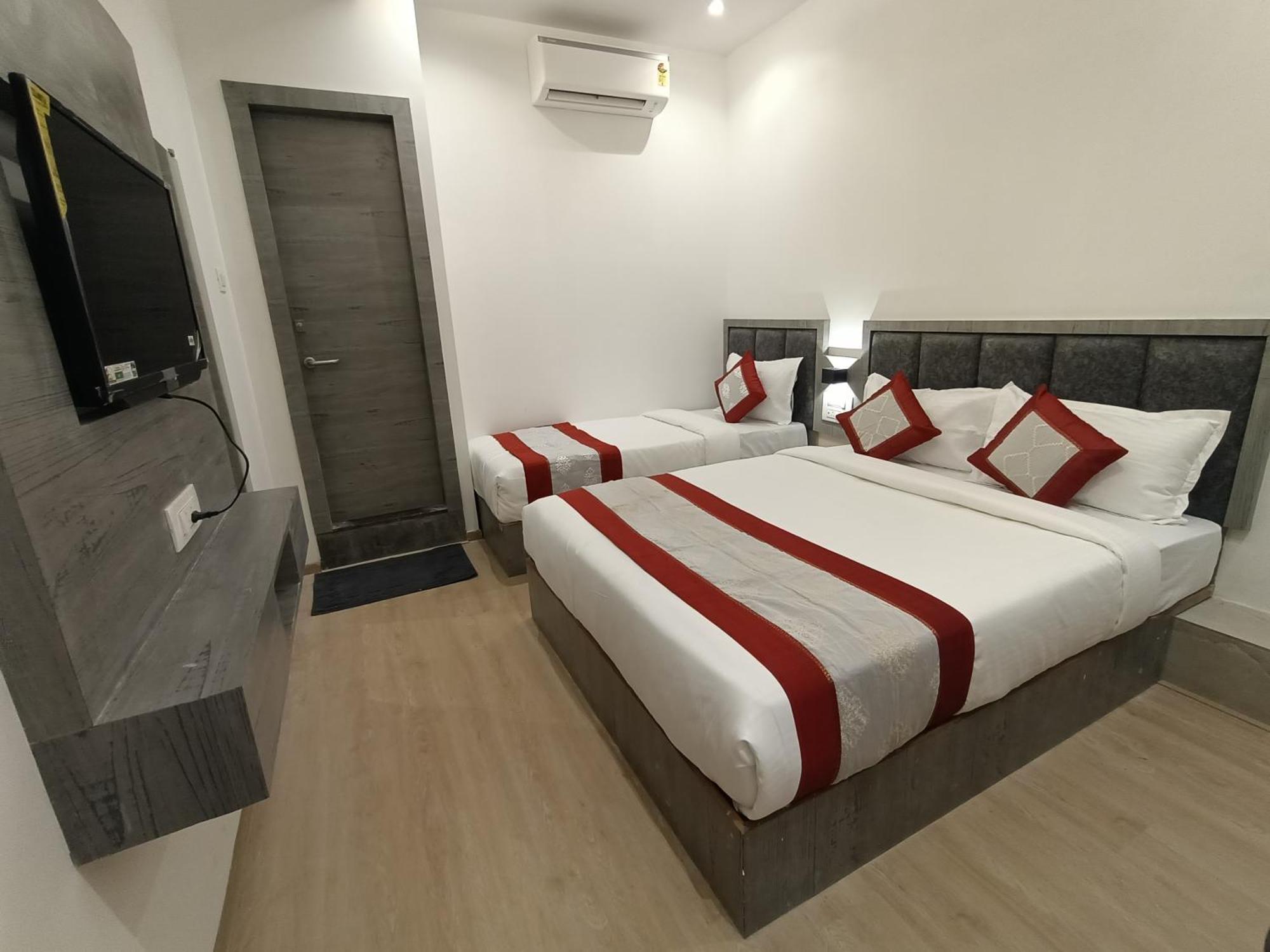 Beverly Palace Santacruz - Near Bkc - Airport T1 3*