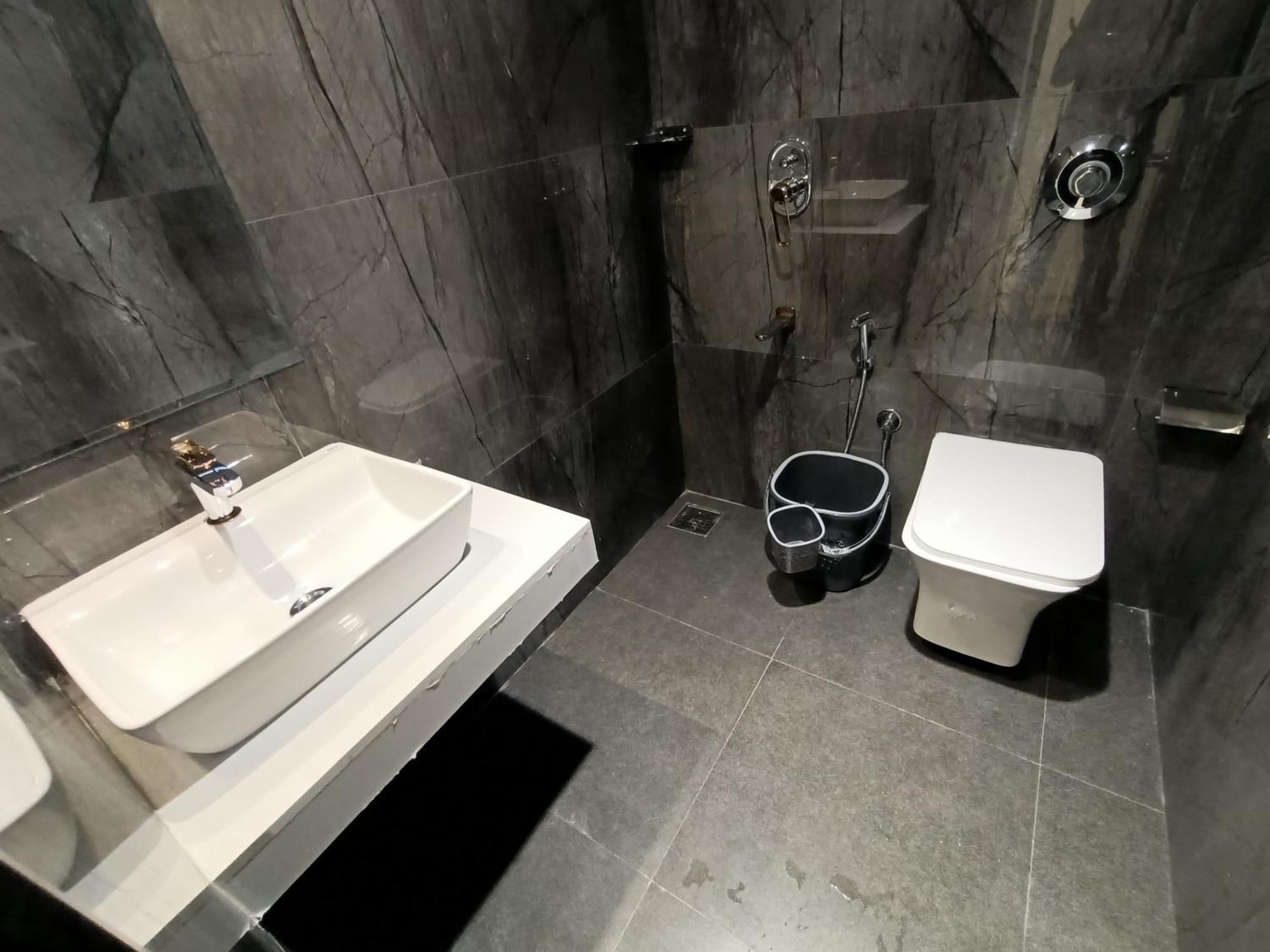Hotel Beverly Palace Santacruz - Near Bkc - Airport T1 3*