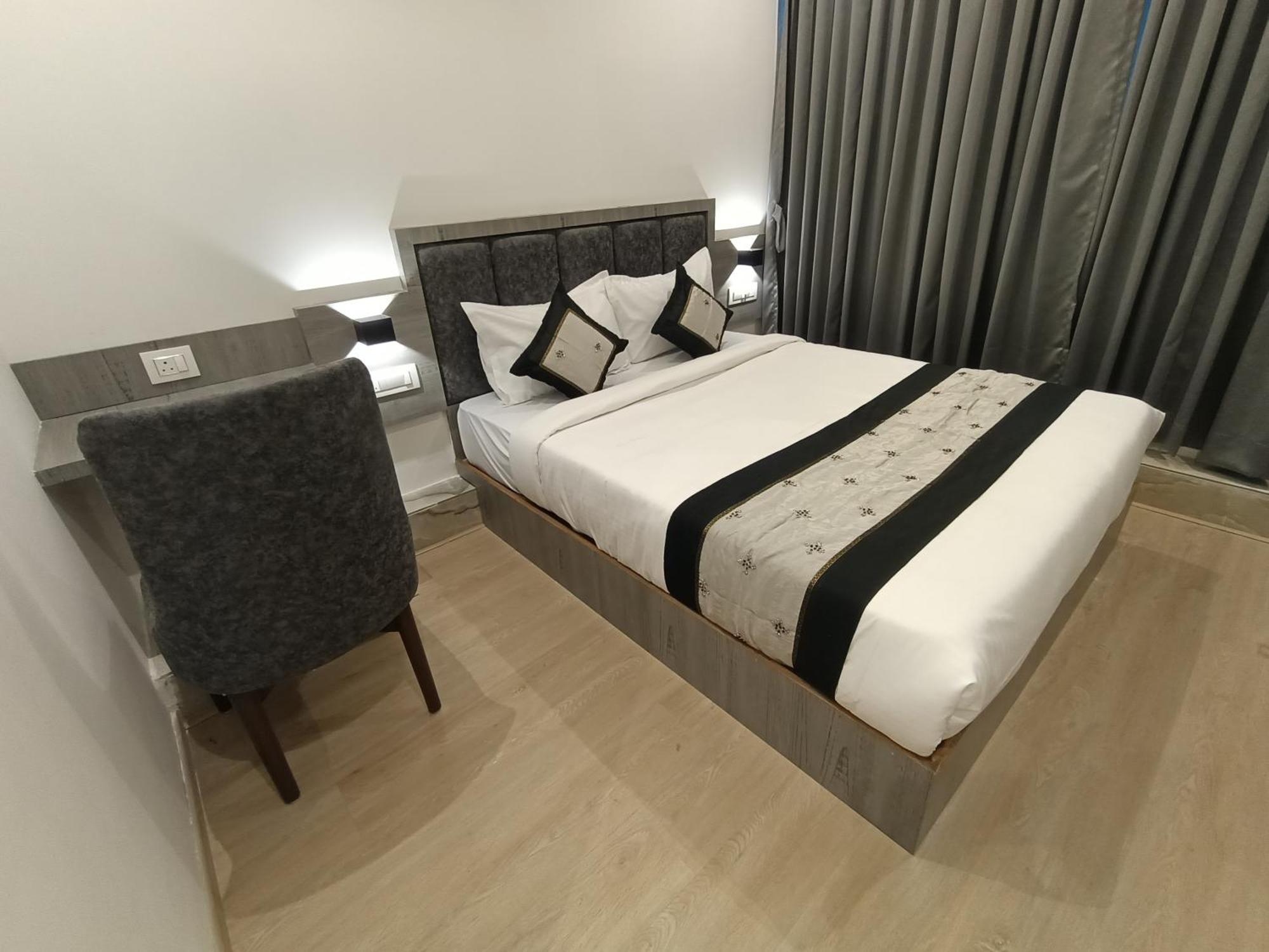 Beverly Palace Santacruz - Near Bkc - Airport T1 Mumbai