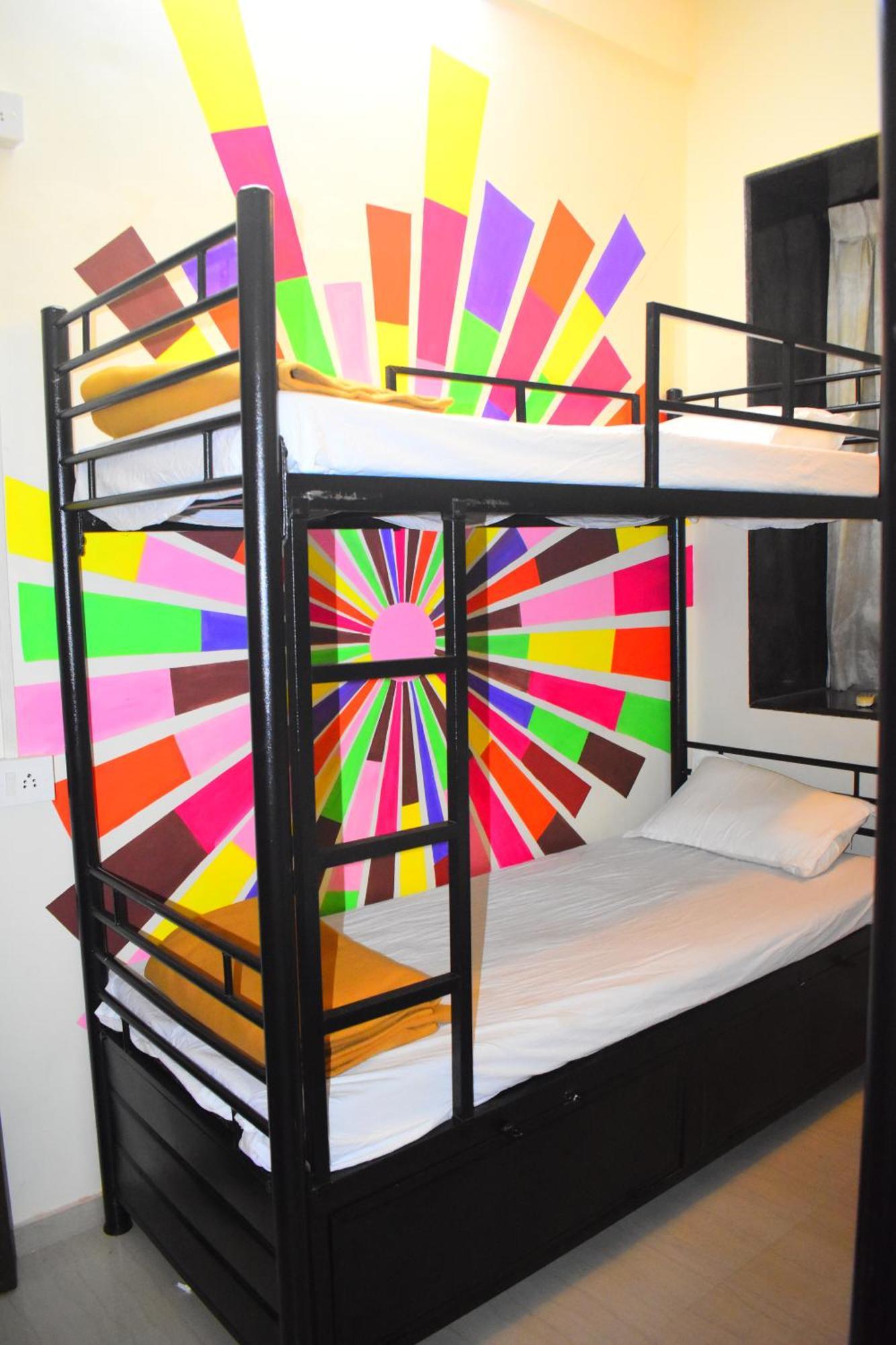 Hostel Solo *