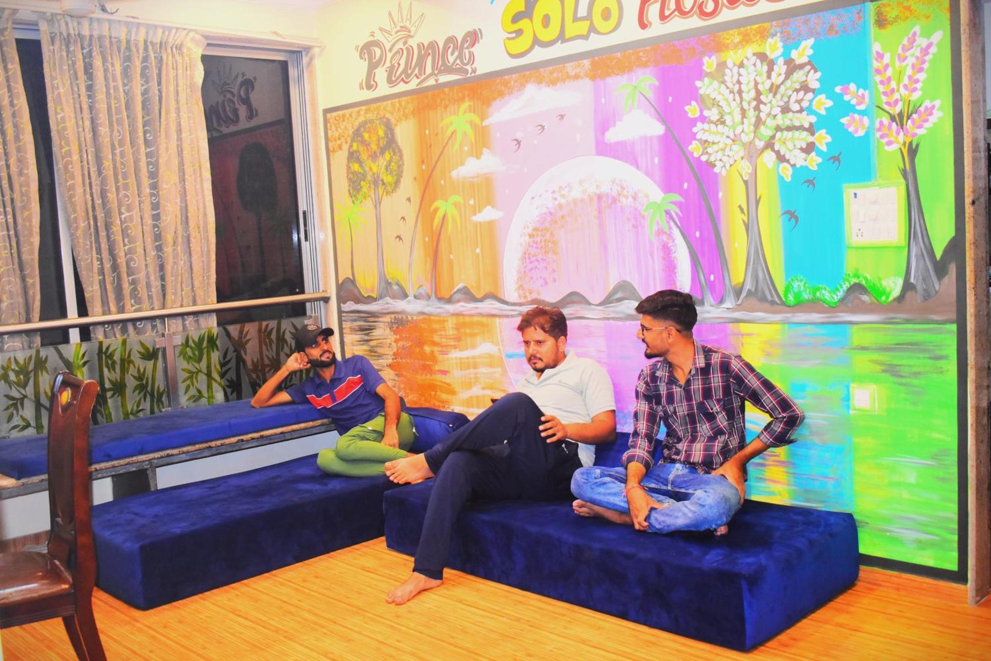 Hostel Solo