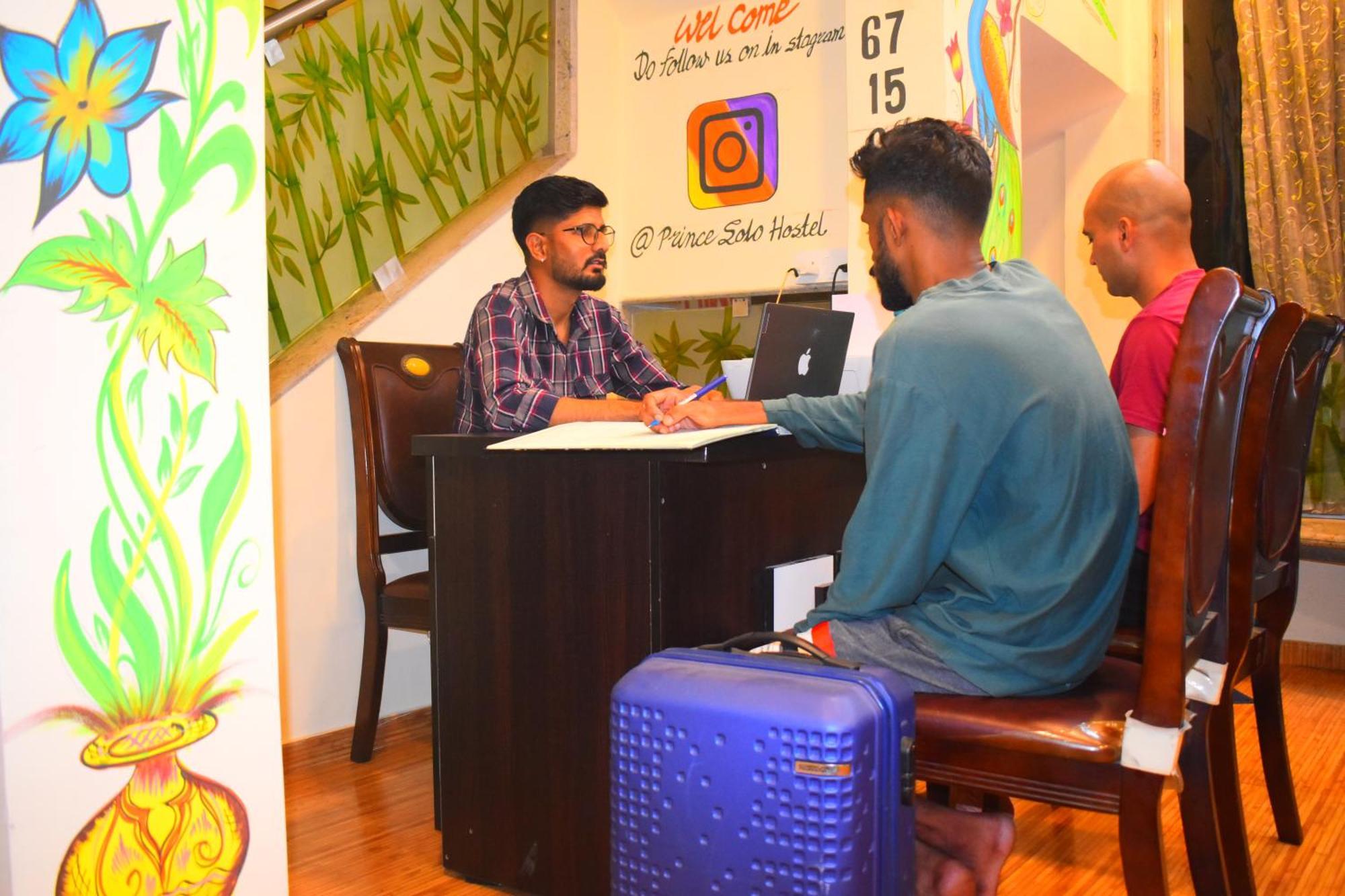 Solo Hostel