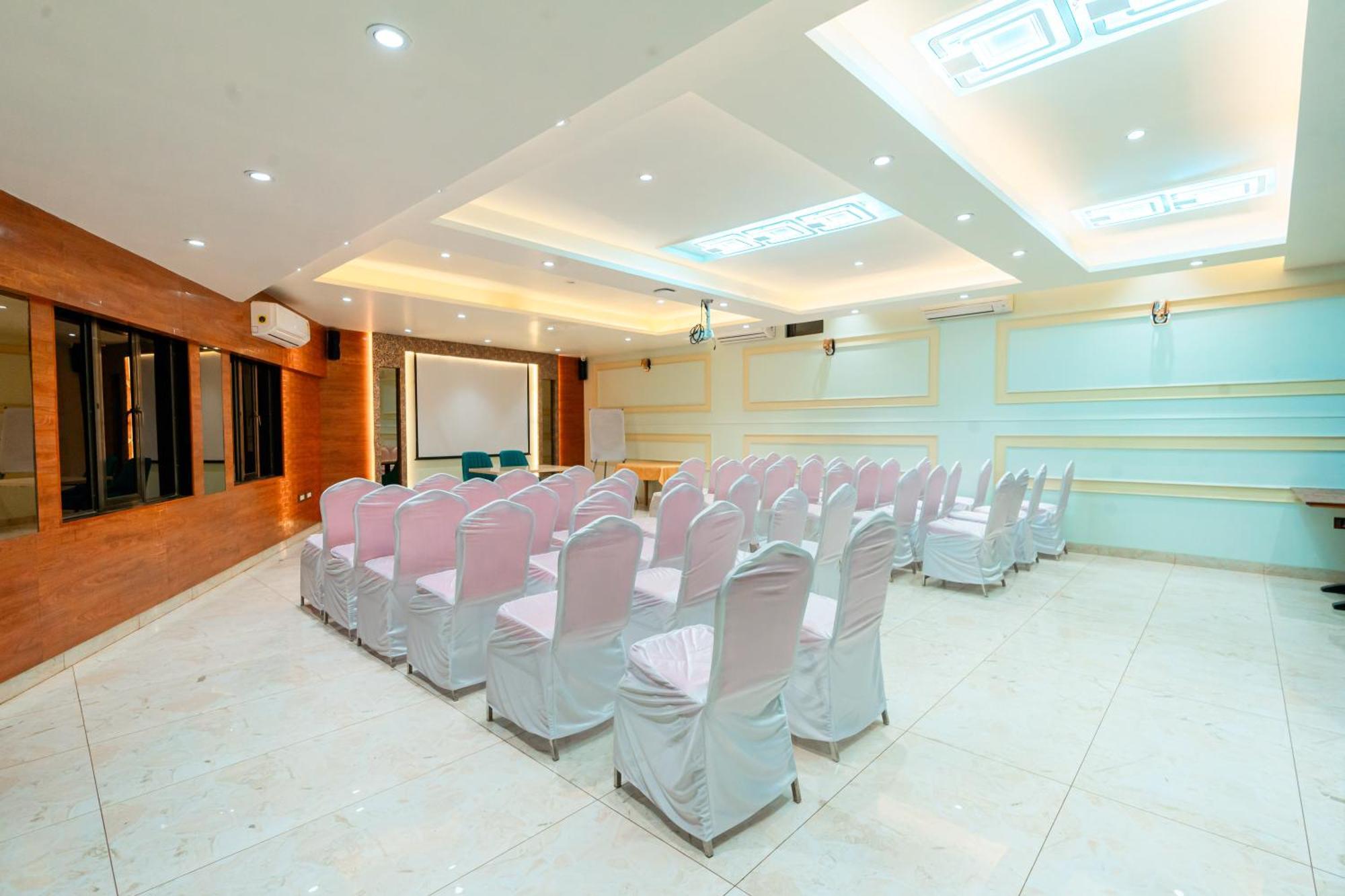 Hotel Treebo Express Mumbai