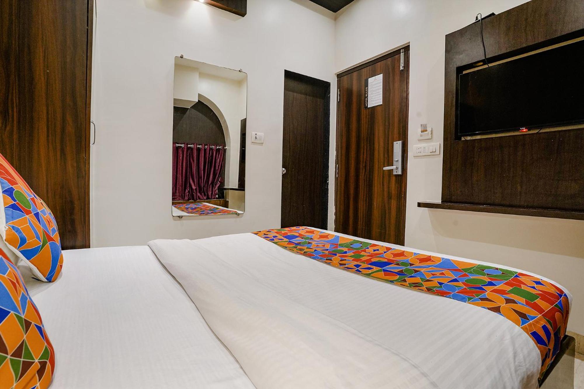 Fabexpress Abad - 700m From Gateway Of India Hotel Mumbai