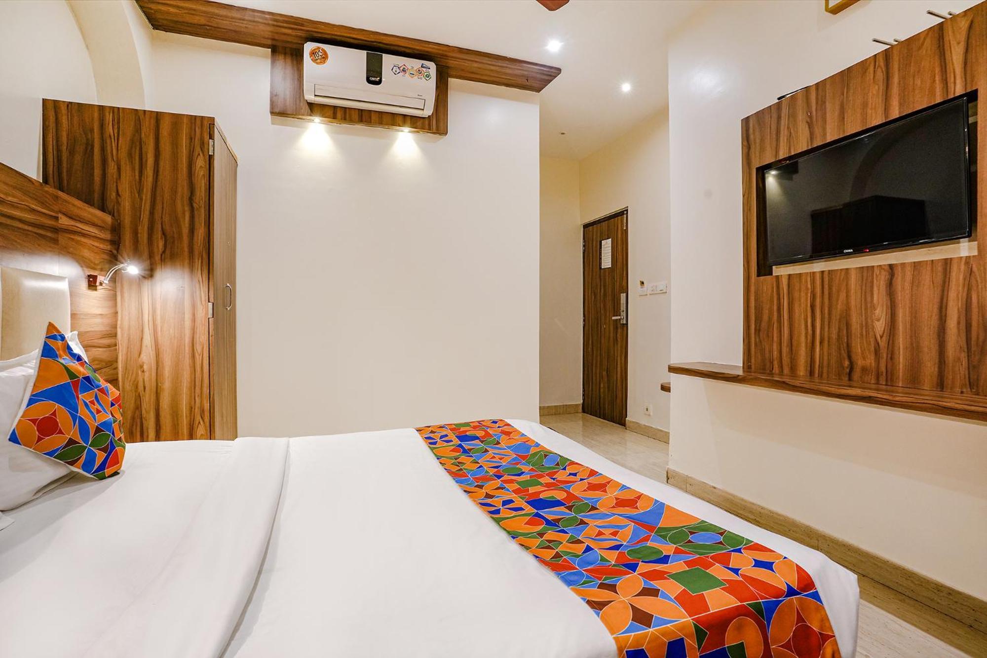 Fabexpress Abad - 700m From Gateway Of India Hotel Mumbai