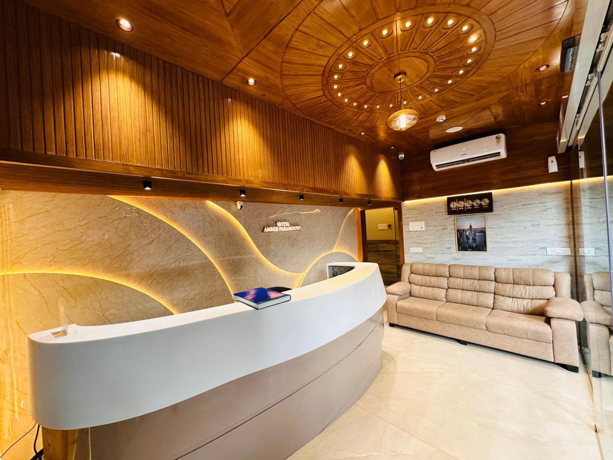Hotel Amber Paramount 3*