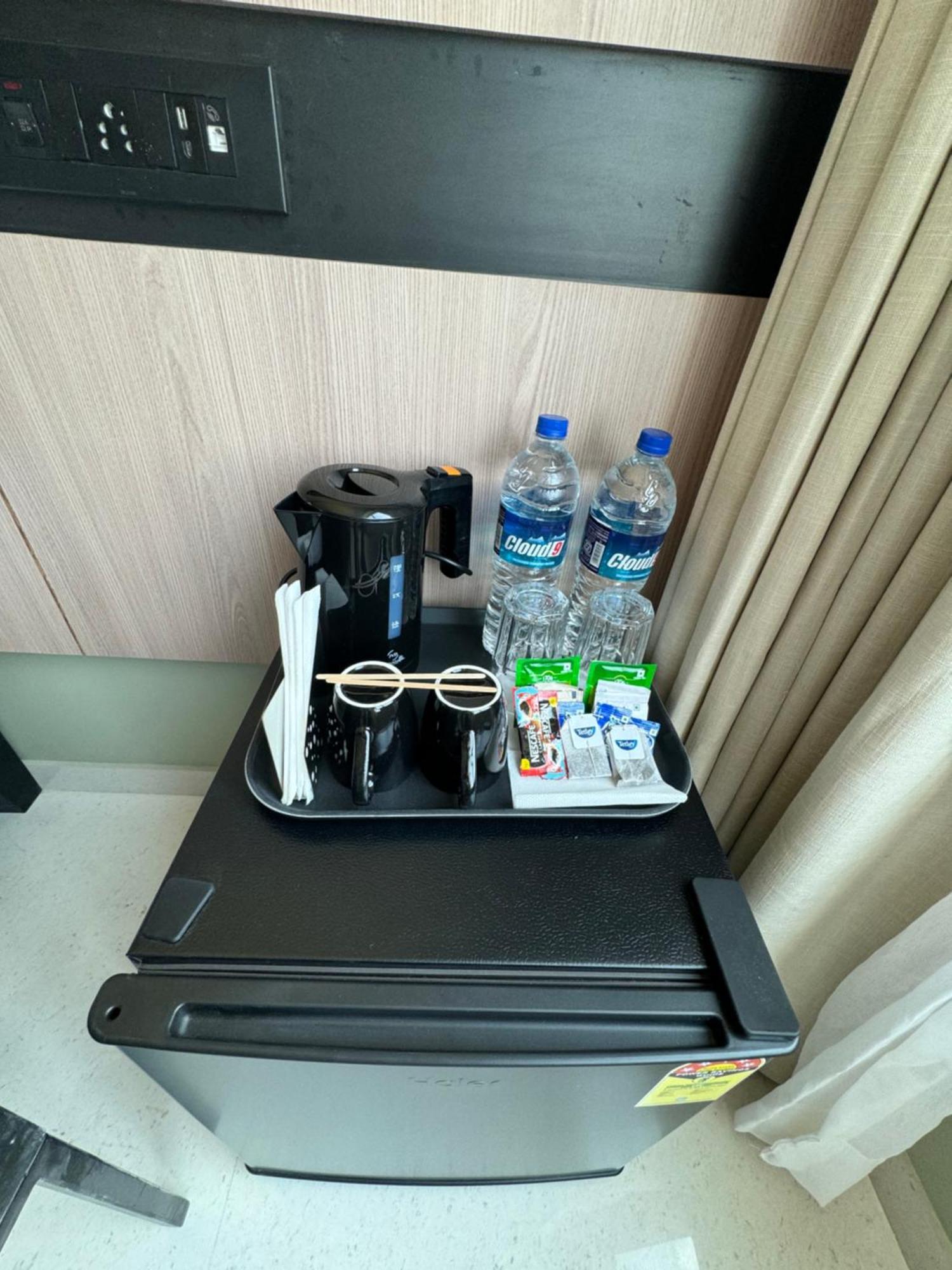 House, Malad Hotel