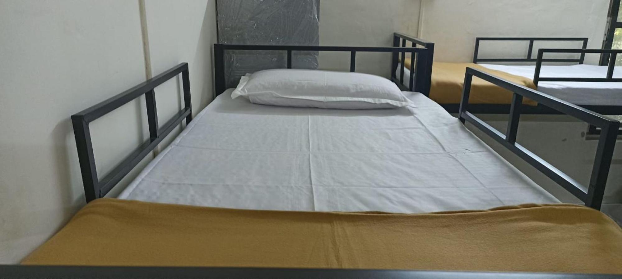 Kritika Accoommdates P G Hostel *
