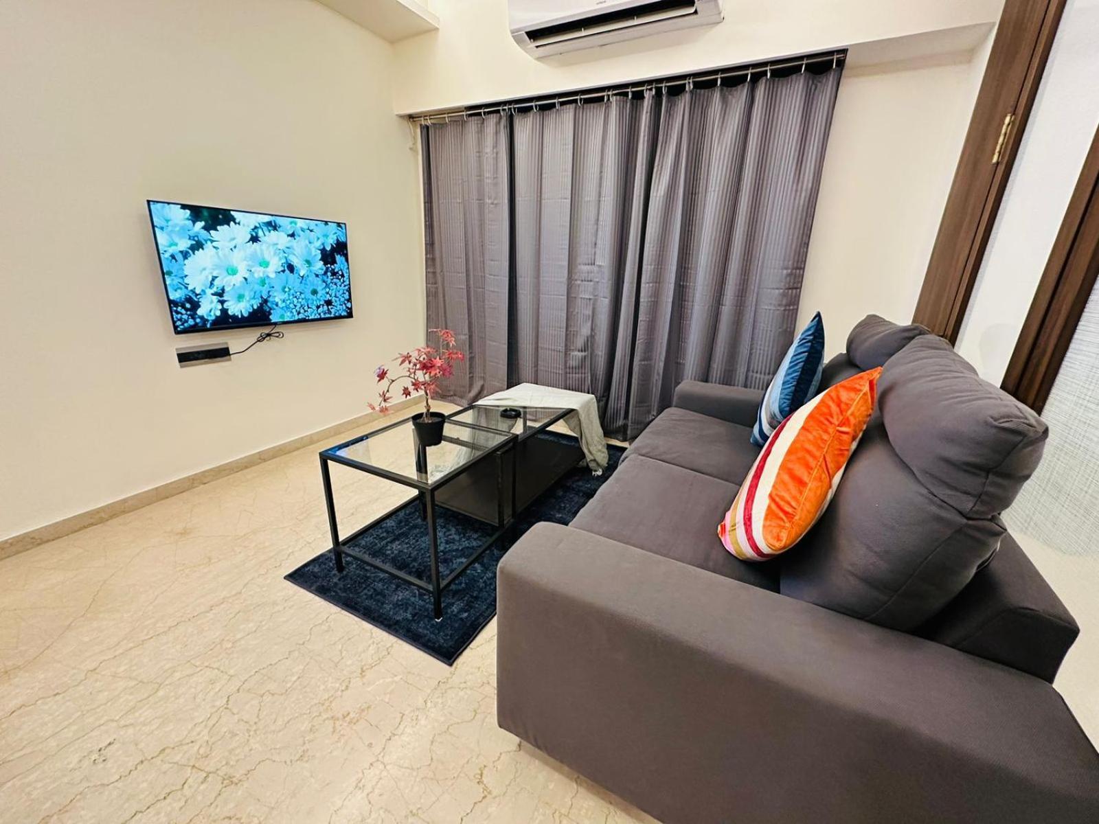 1br Service In Bkc By Florastays Apartment