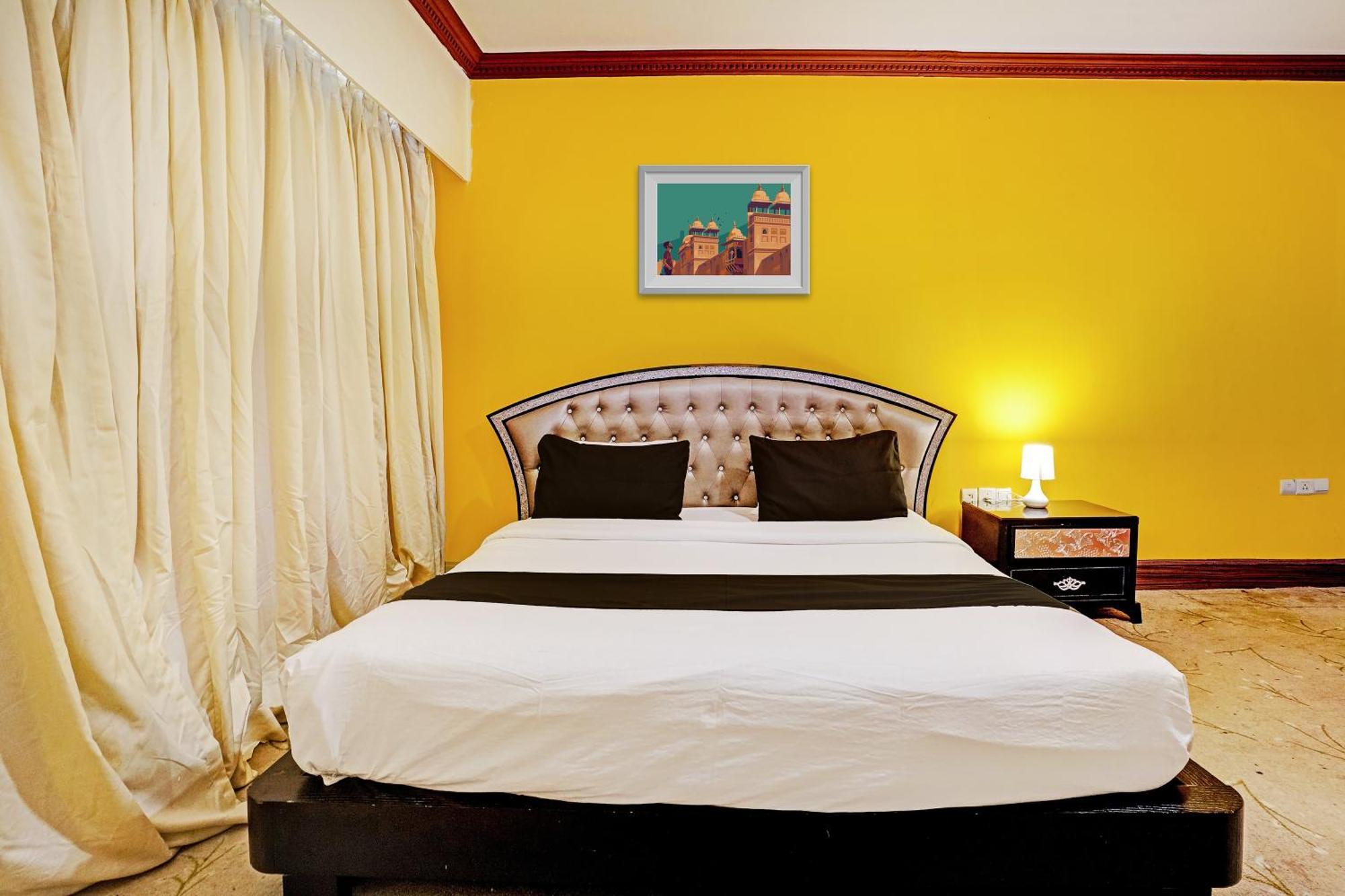 Hotel Townhouse Royal Palms - Lily Mumbai