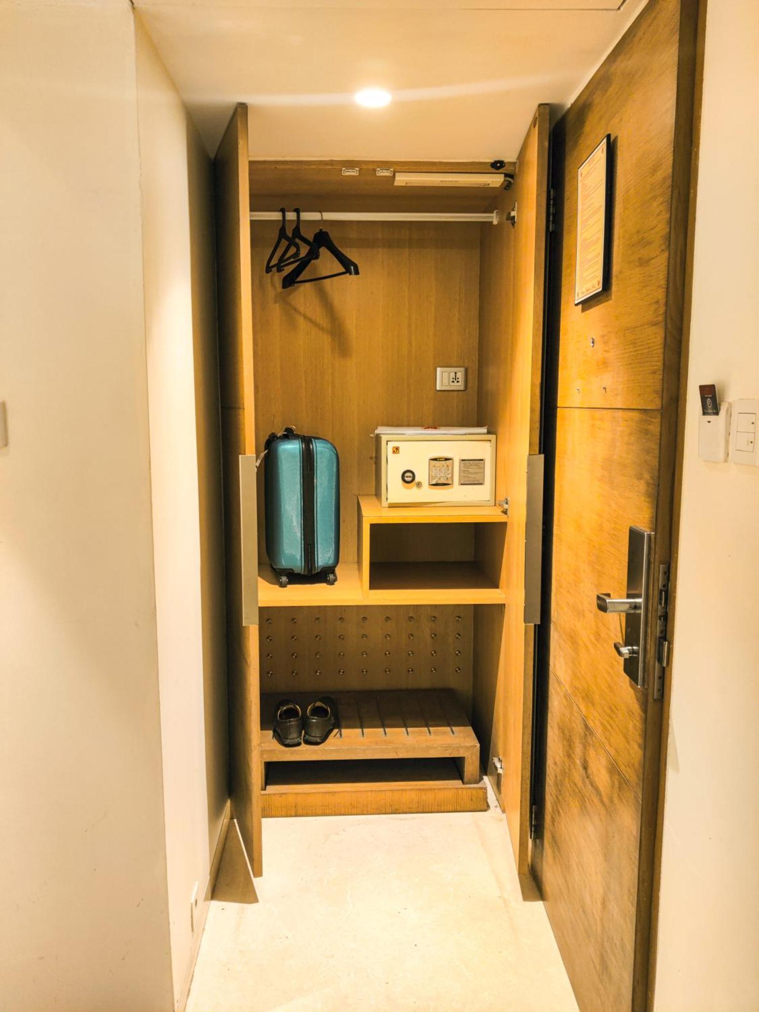 Hotel Ramee Guestline Khar