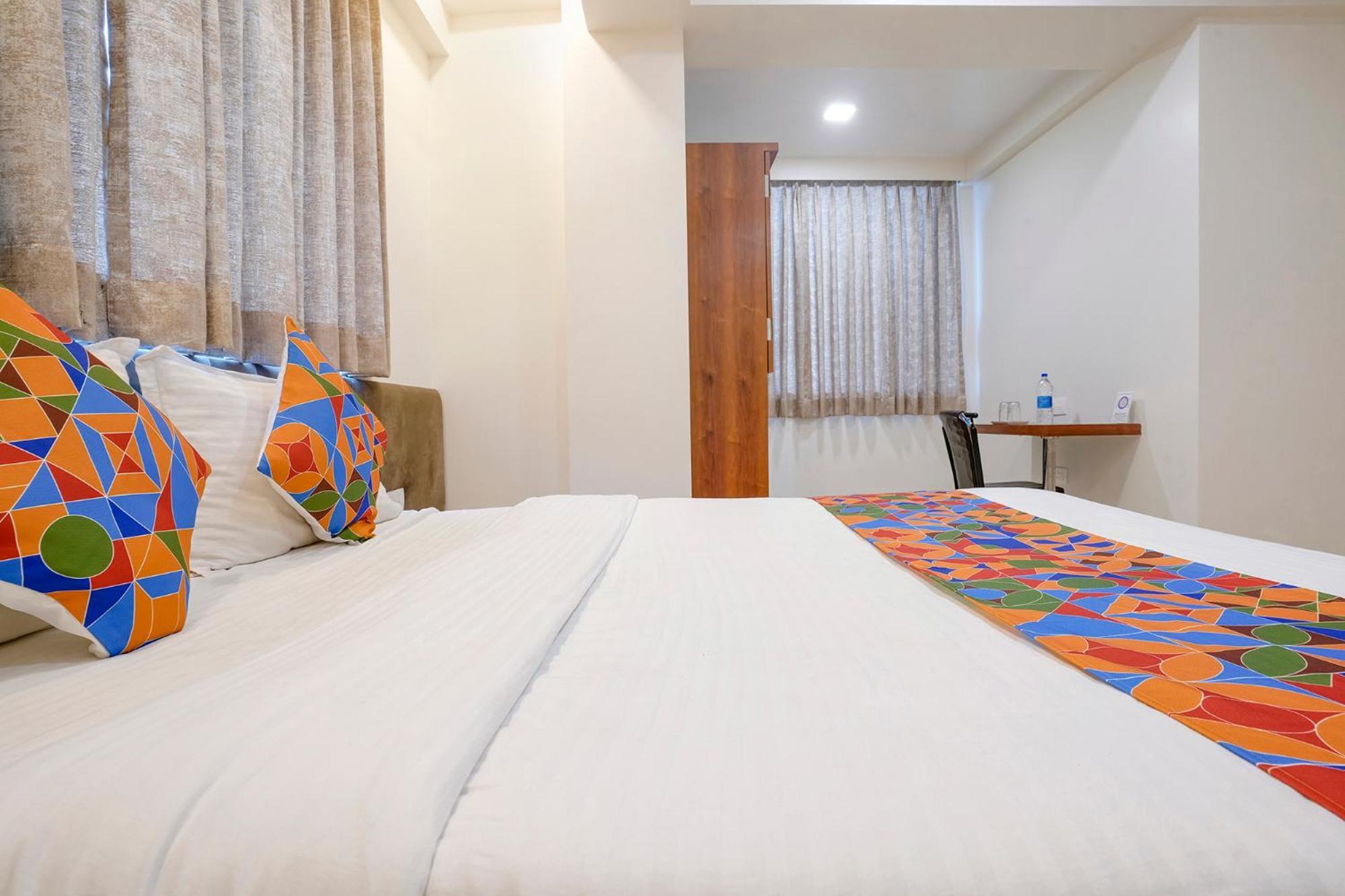 Fabhotel The Mint 3*