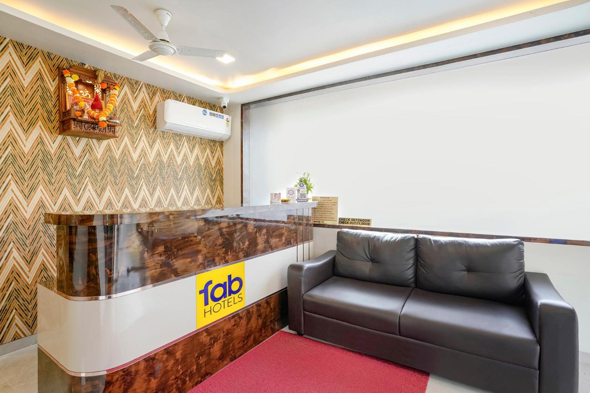 Fabhotel The Mint