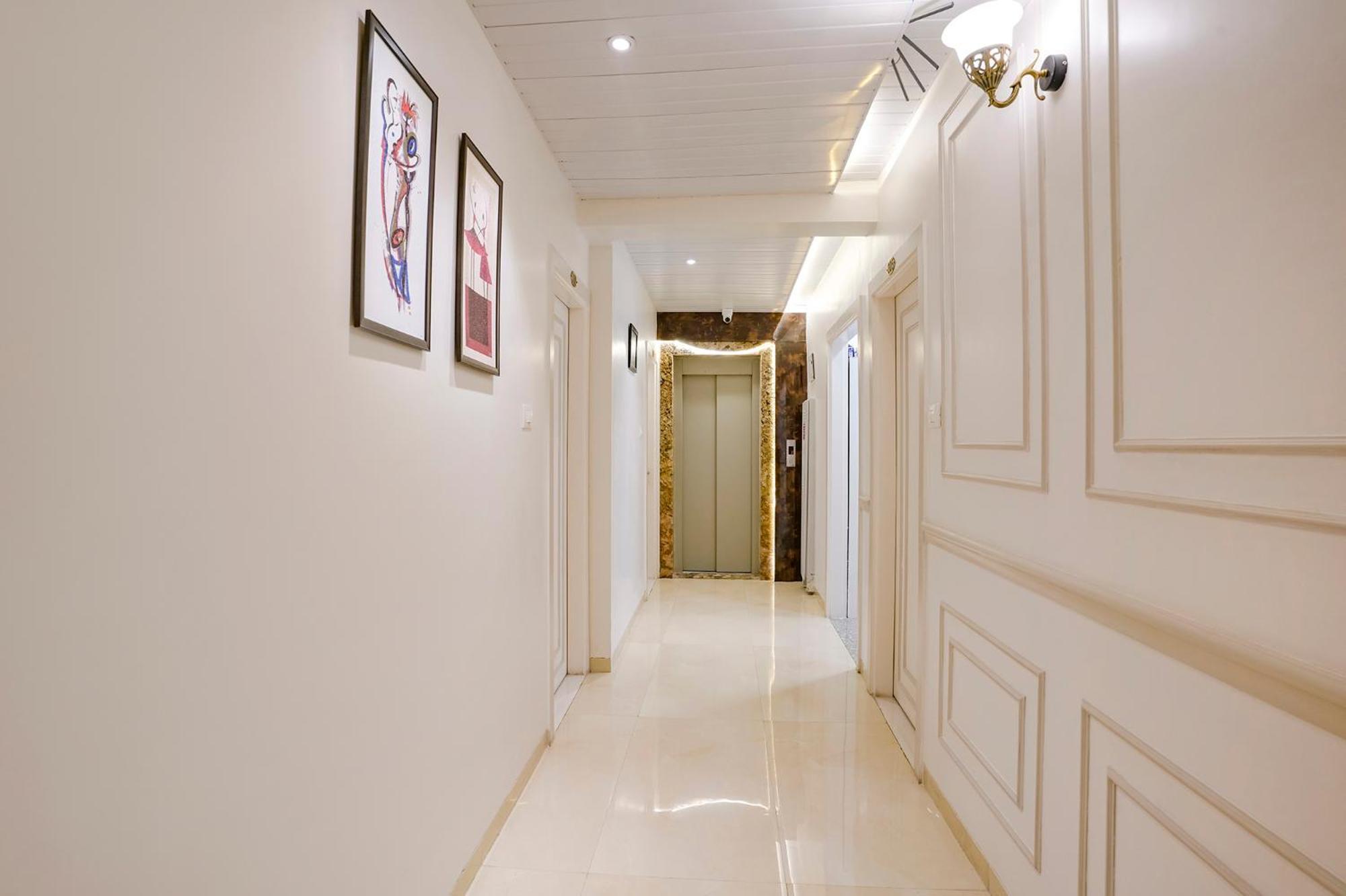 Fabhotel The Mint 3*