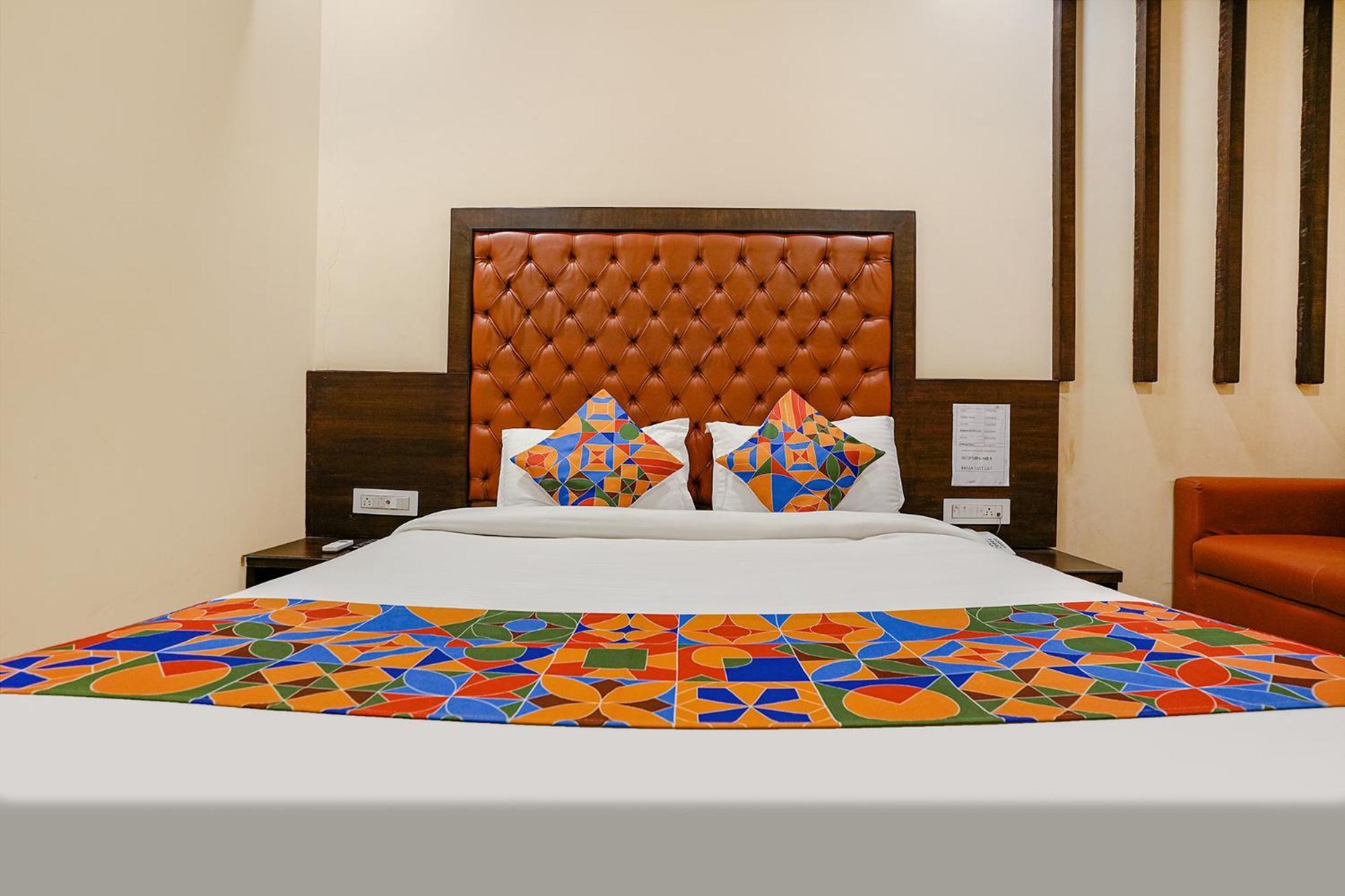 Fabhotel Vertigo - Nr Bkc