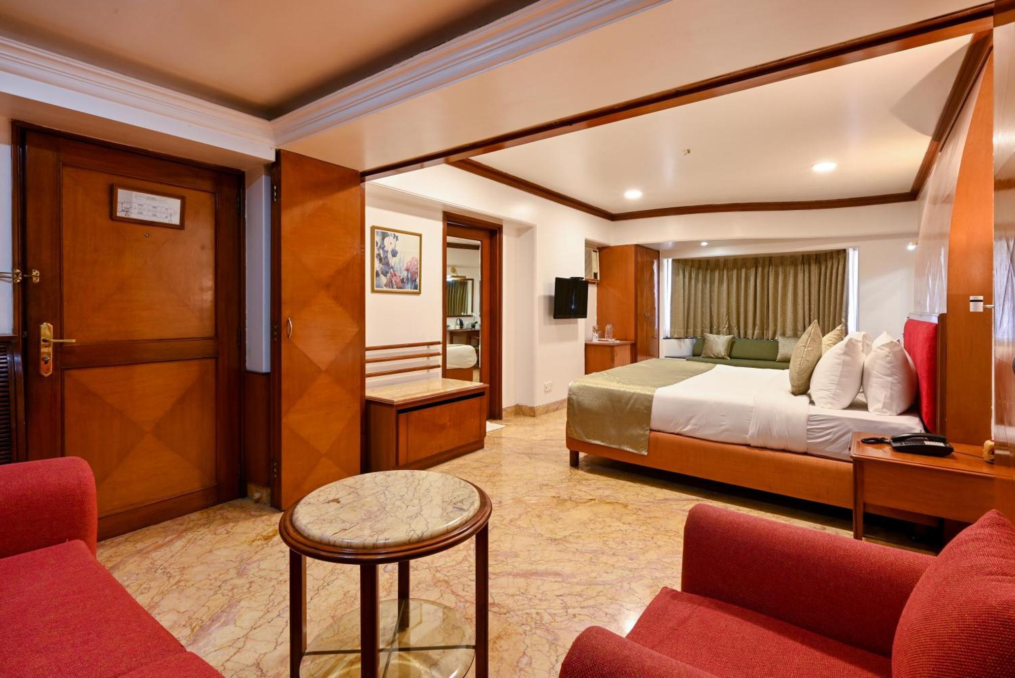 Hotel Parle International Mumbai