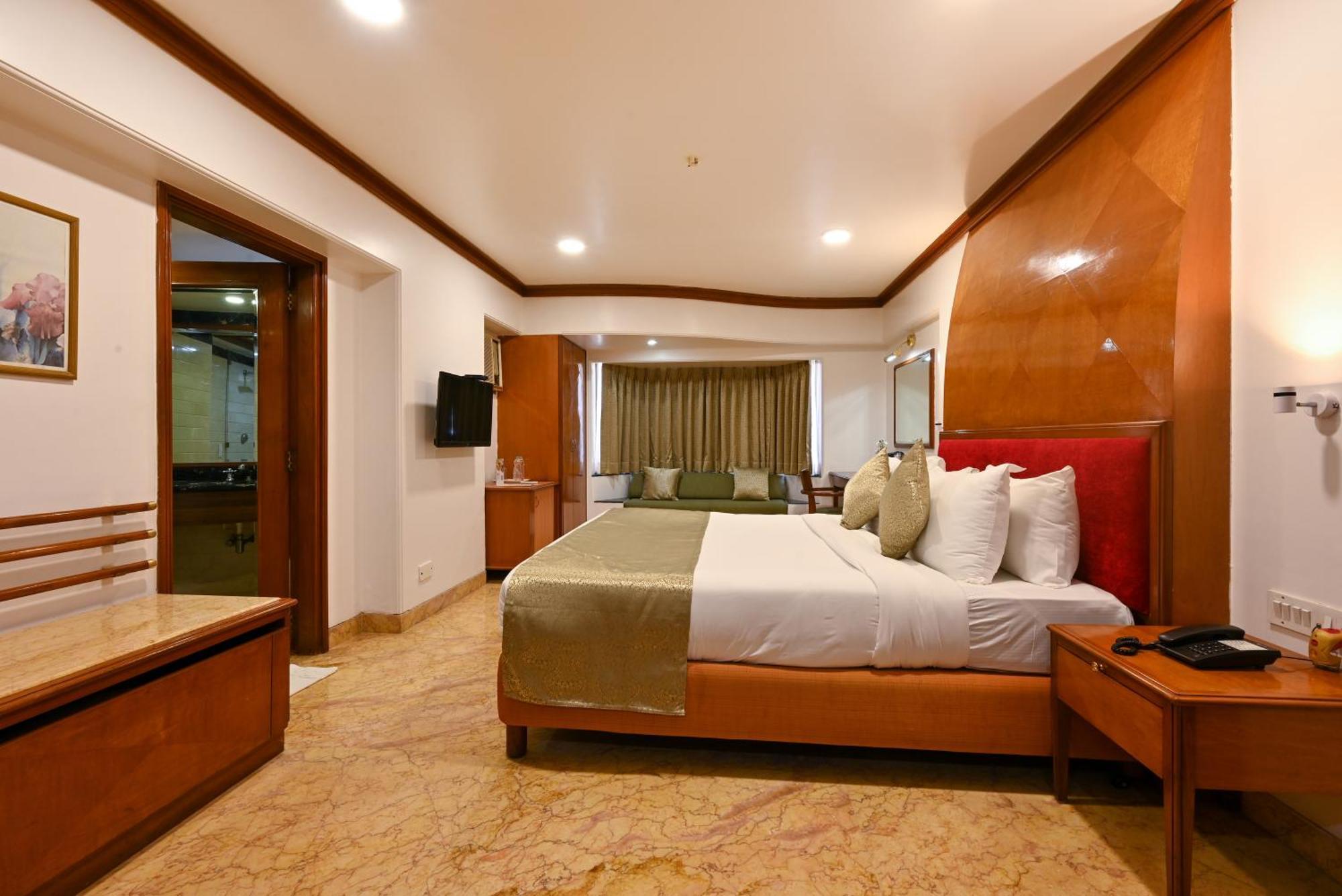Parle International Hotel Mumbai